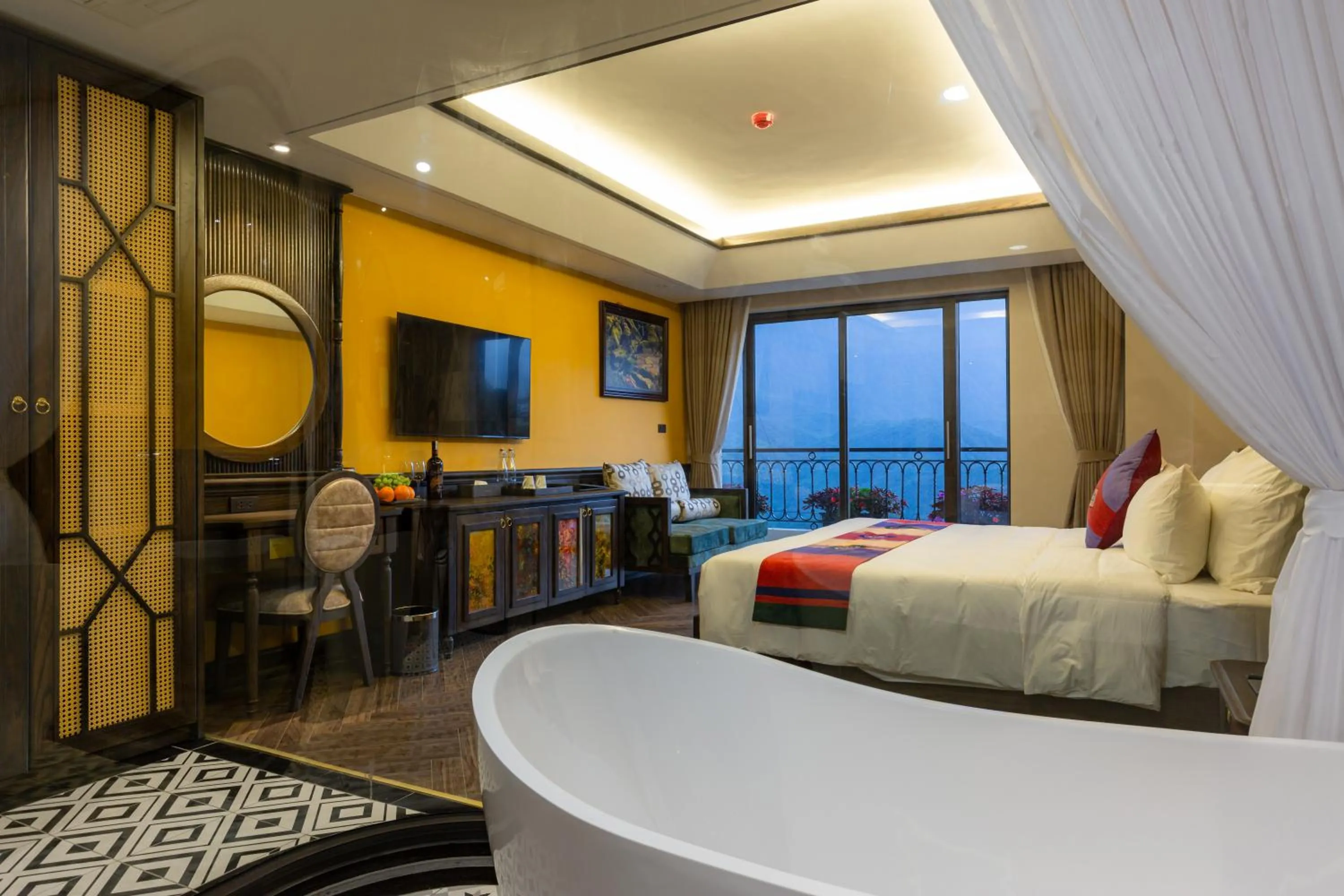 Bed in Fansipan View Hotel