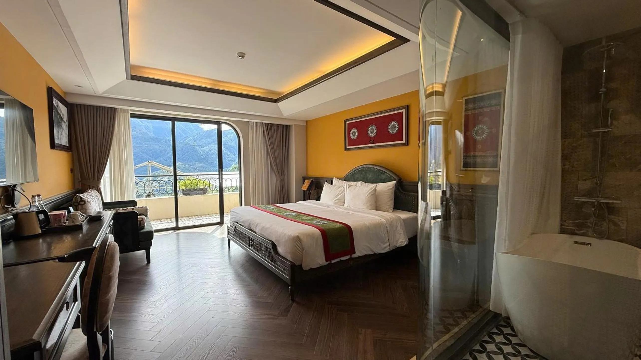 Bed in Fansipan View Hotel