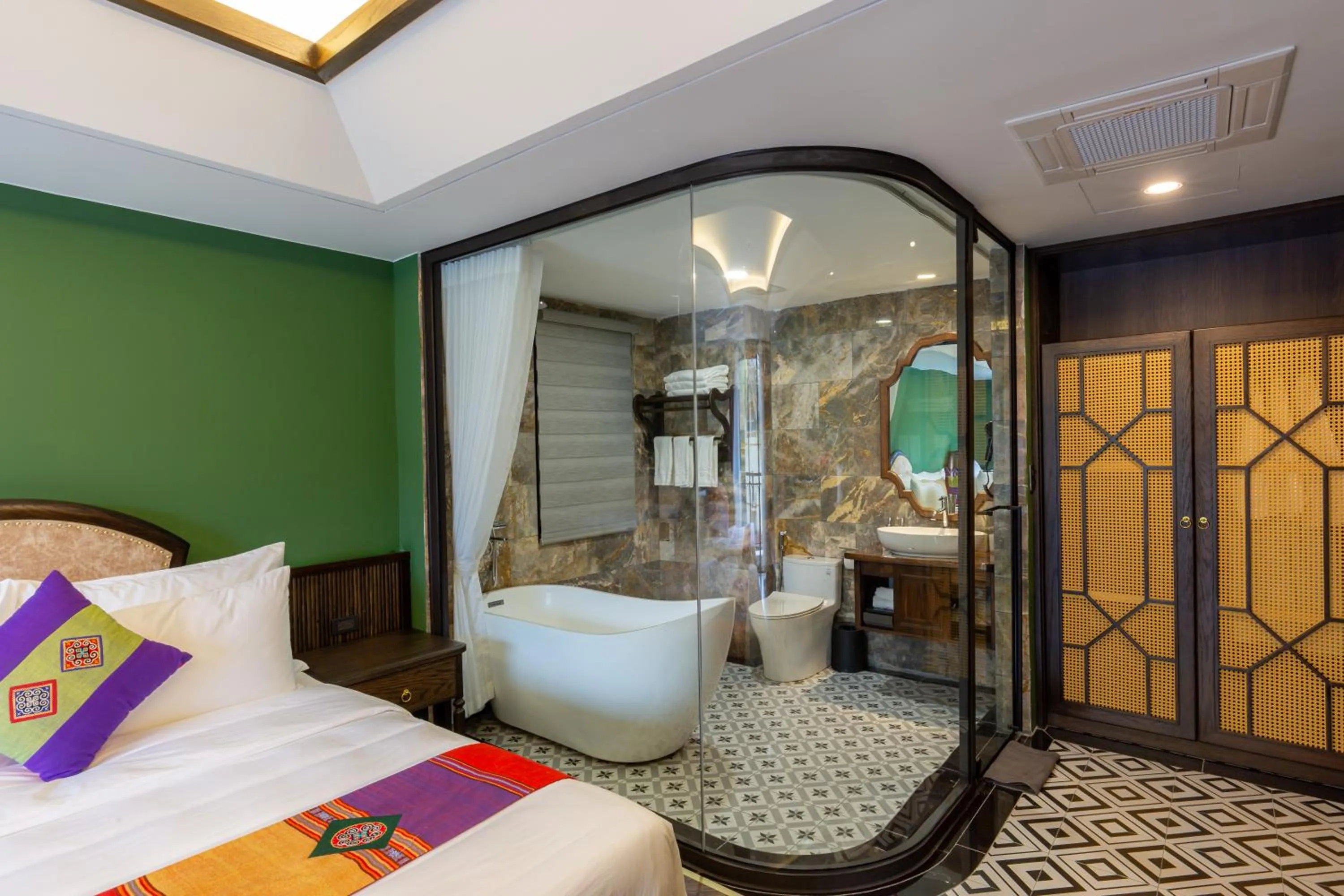 Bed in Fansipan View Hotel