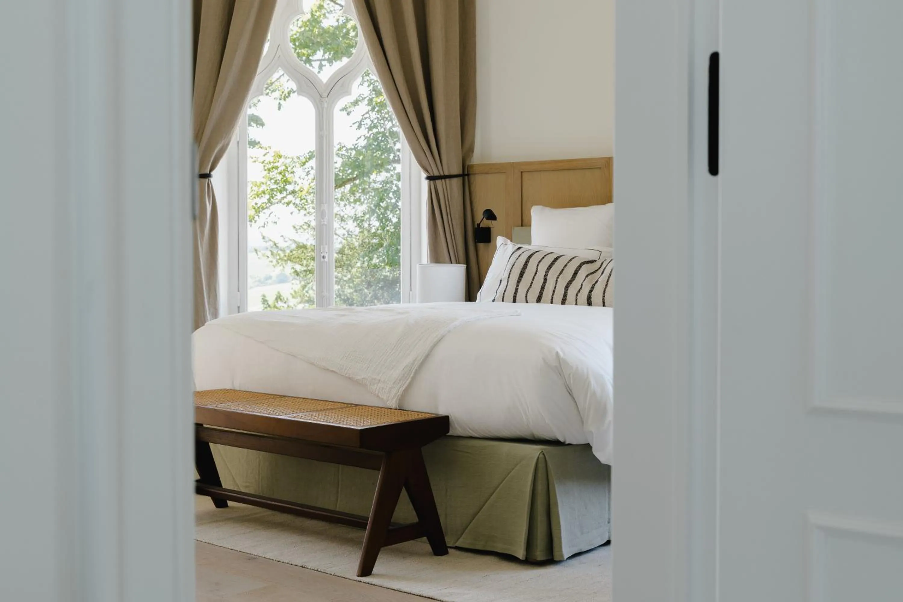 Bedroom, Bed in Les Hauts de Sancerre