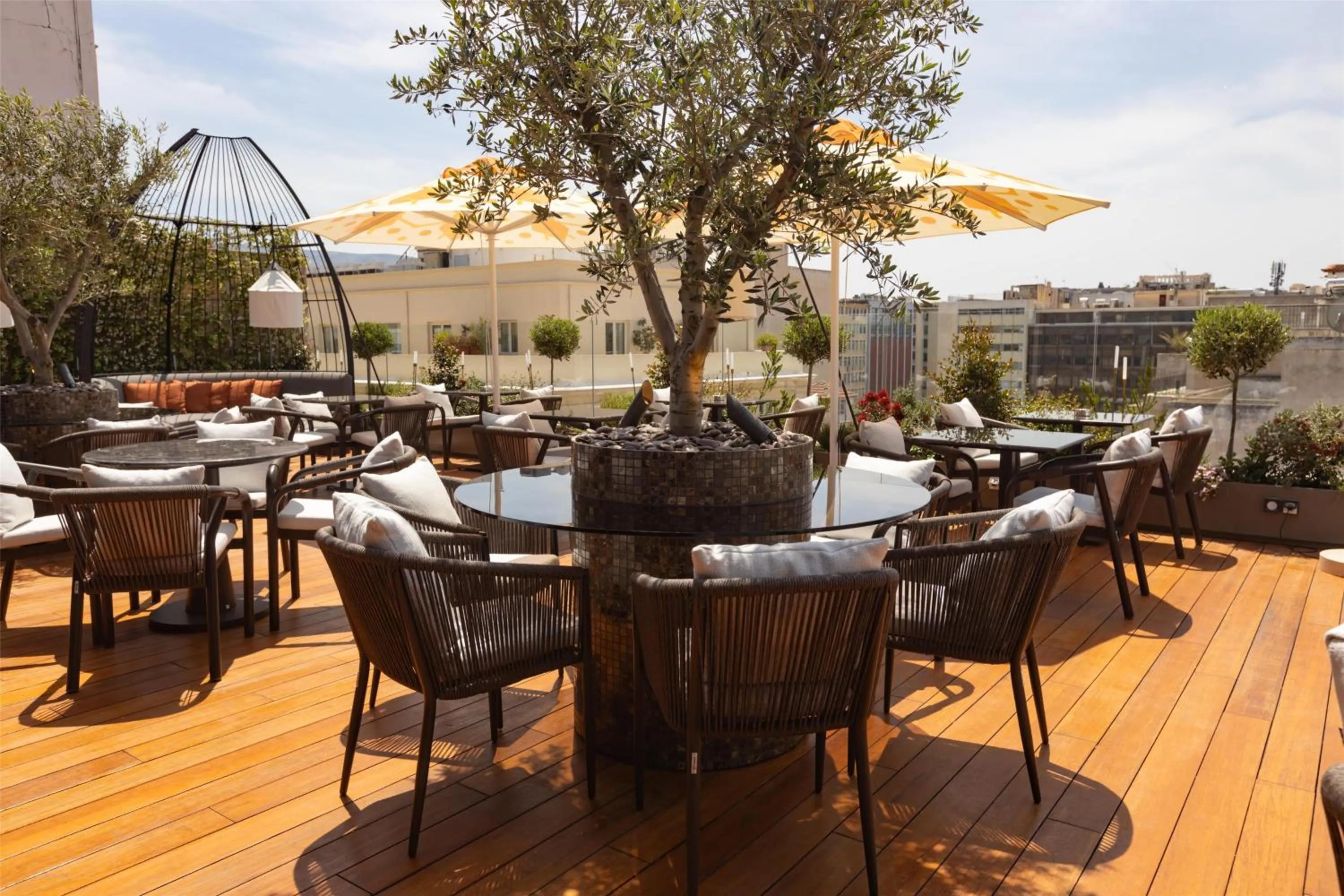 Restaurant/places to eat in Adia Aluma Athens, Curio Collection By Hilton