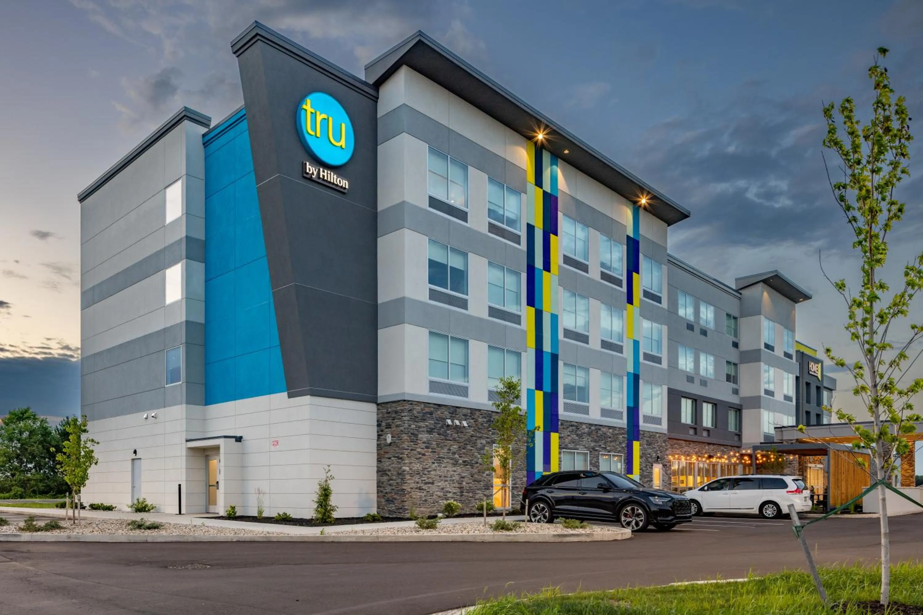 Property building in Tru By Hilton Kalamazoo