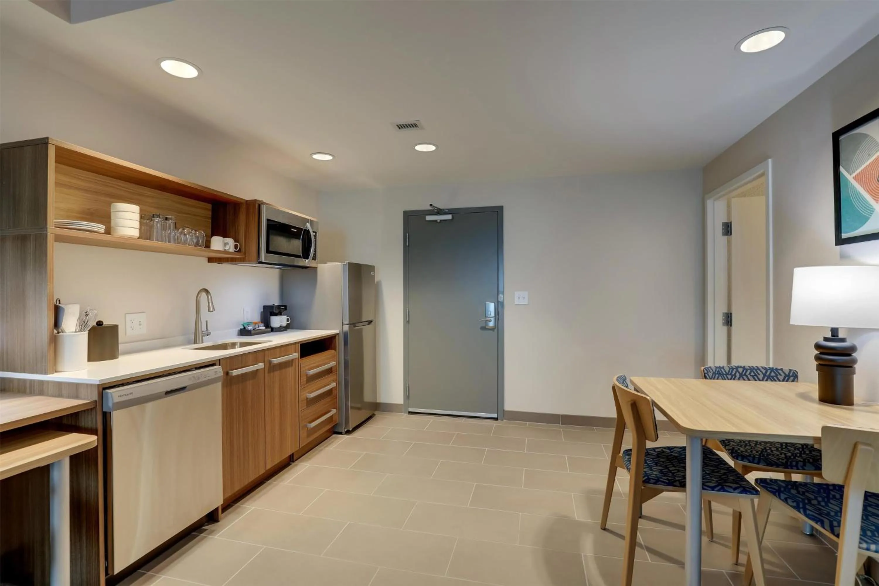 Kitchen or kitchenette in Home2 Suites By Hilton Conway, Sc