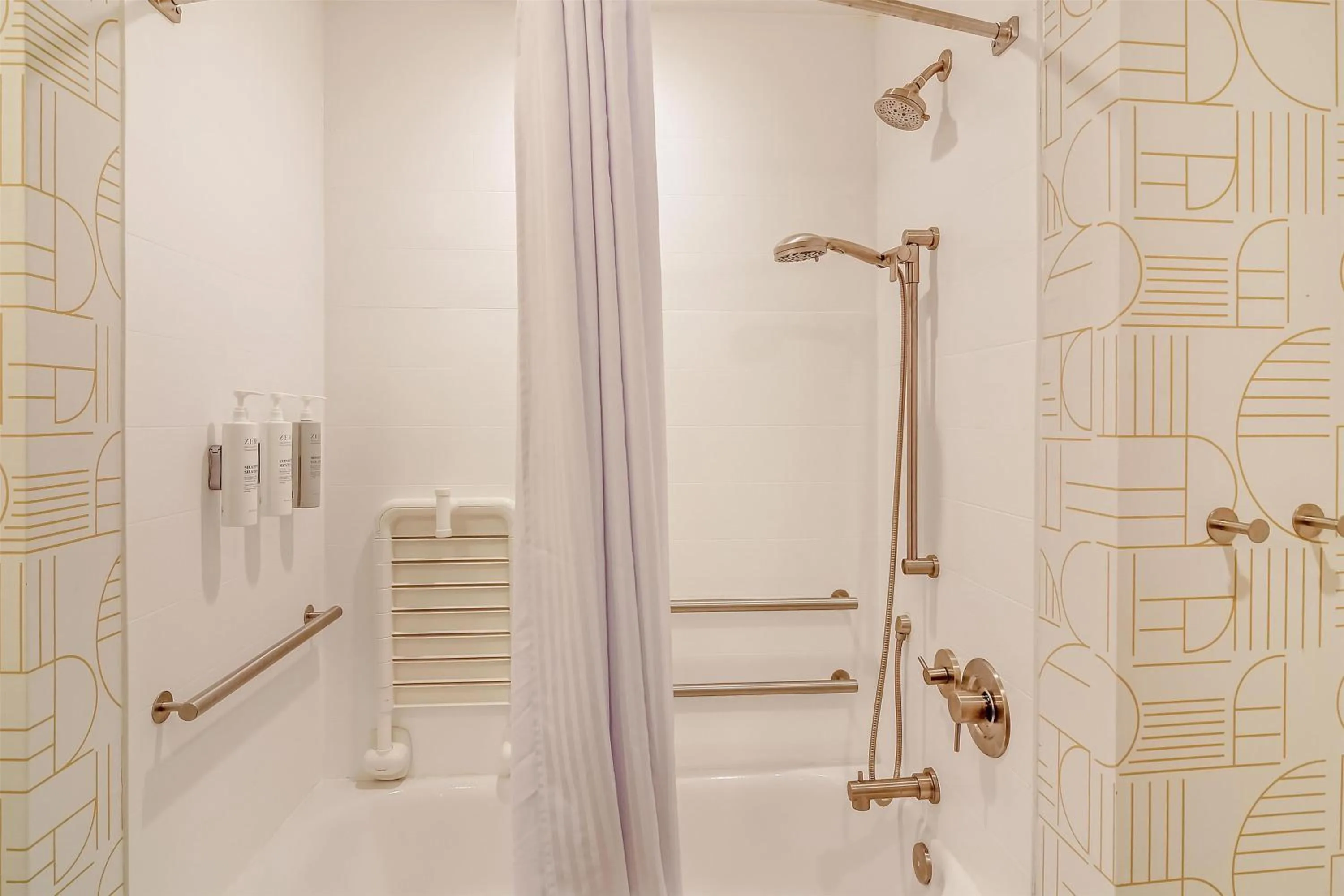 Bathroom in Home2 Suites By Hilton Crestview I-10