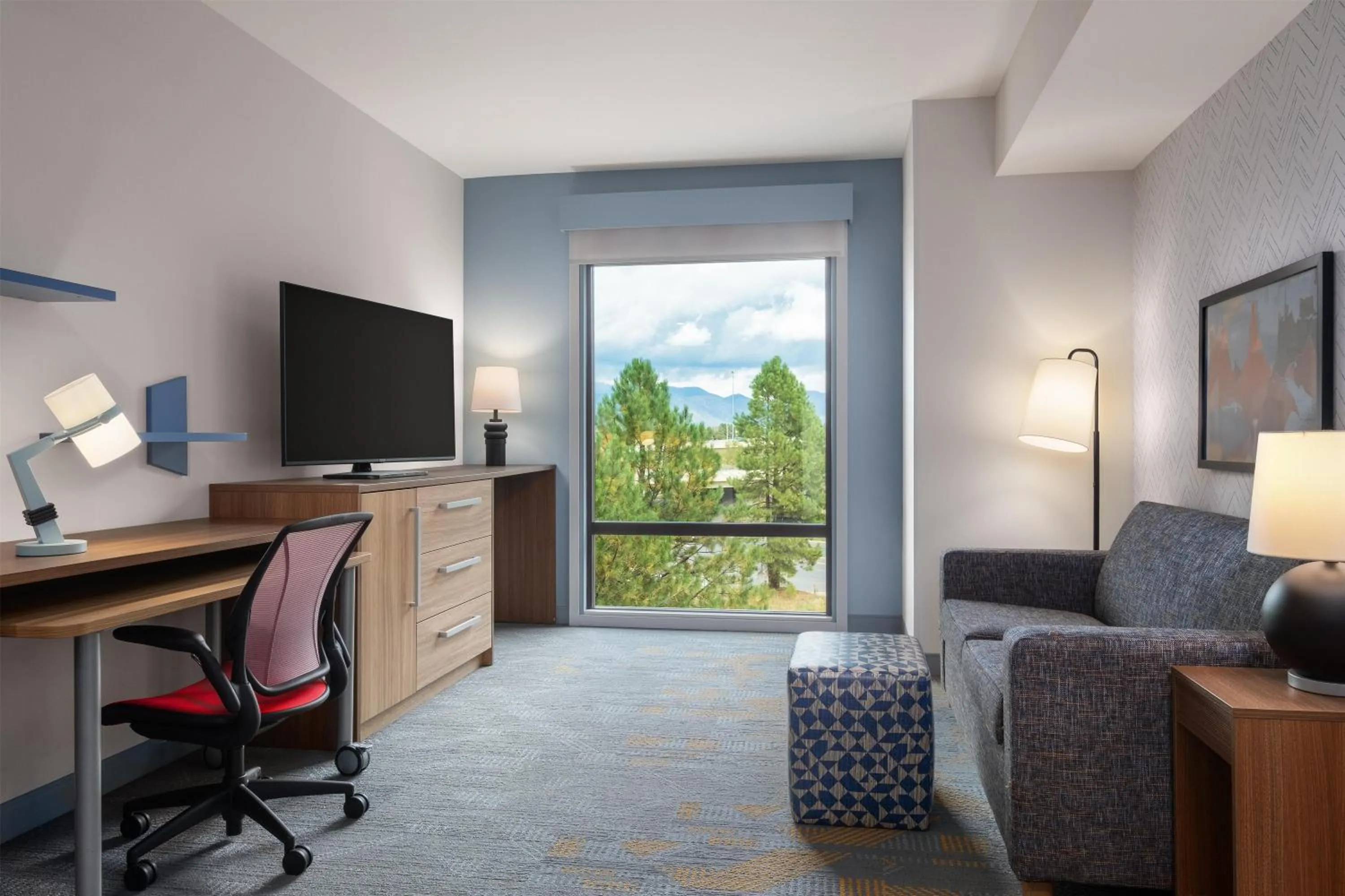 Living room in Home2 Suites By Hilton Flagstaff
