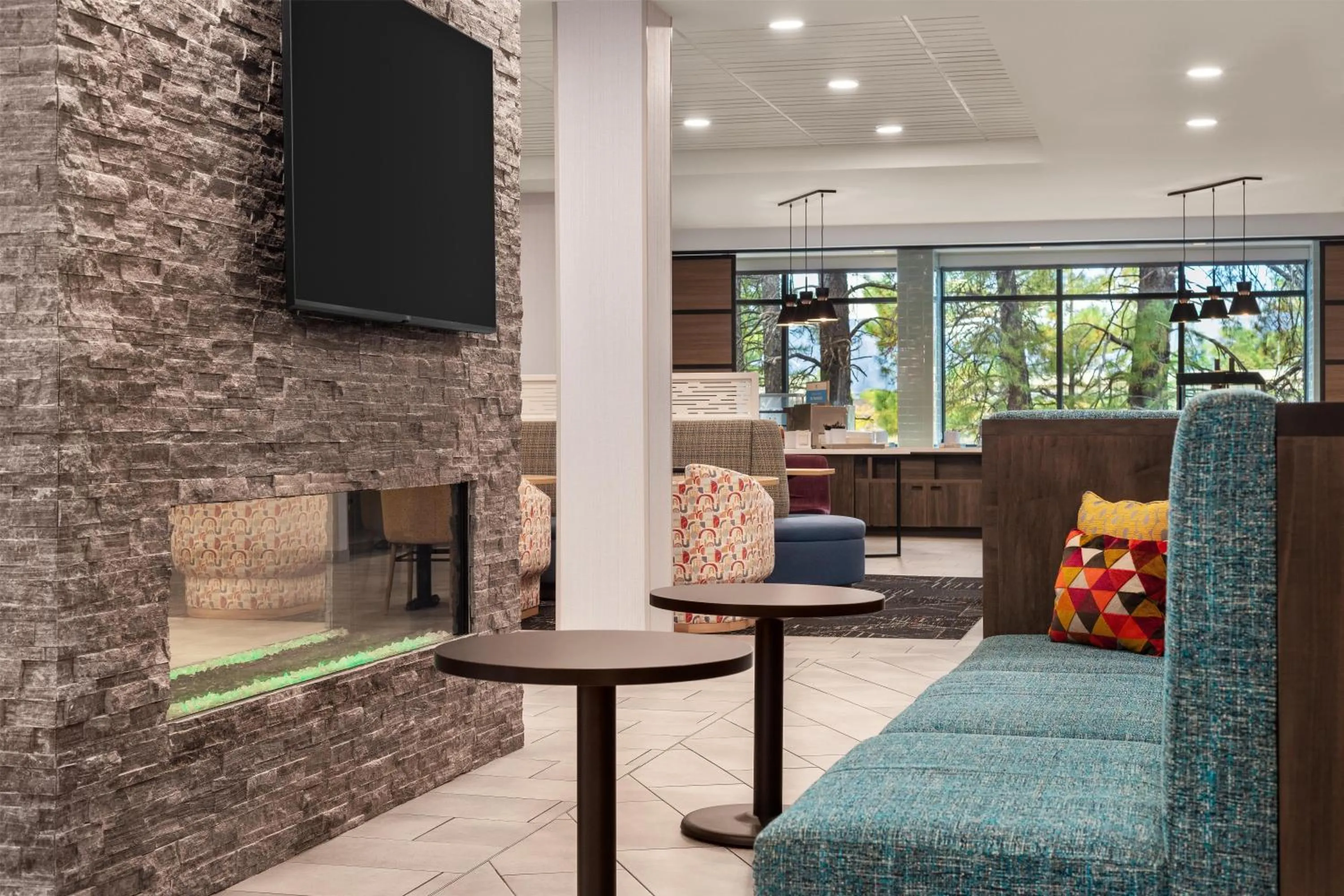 Lobby or reception in Tru By Hilton Flagstaff
