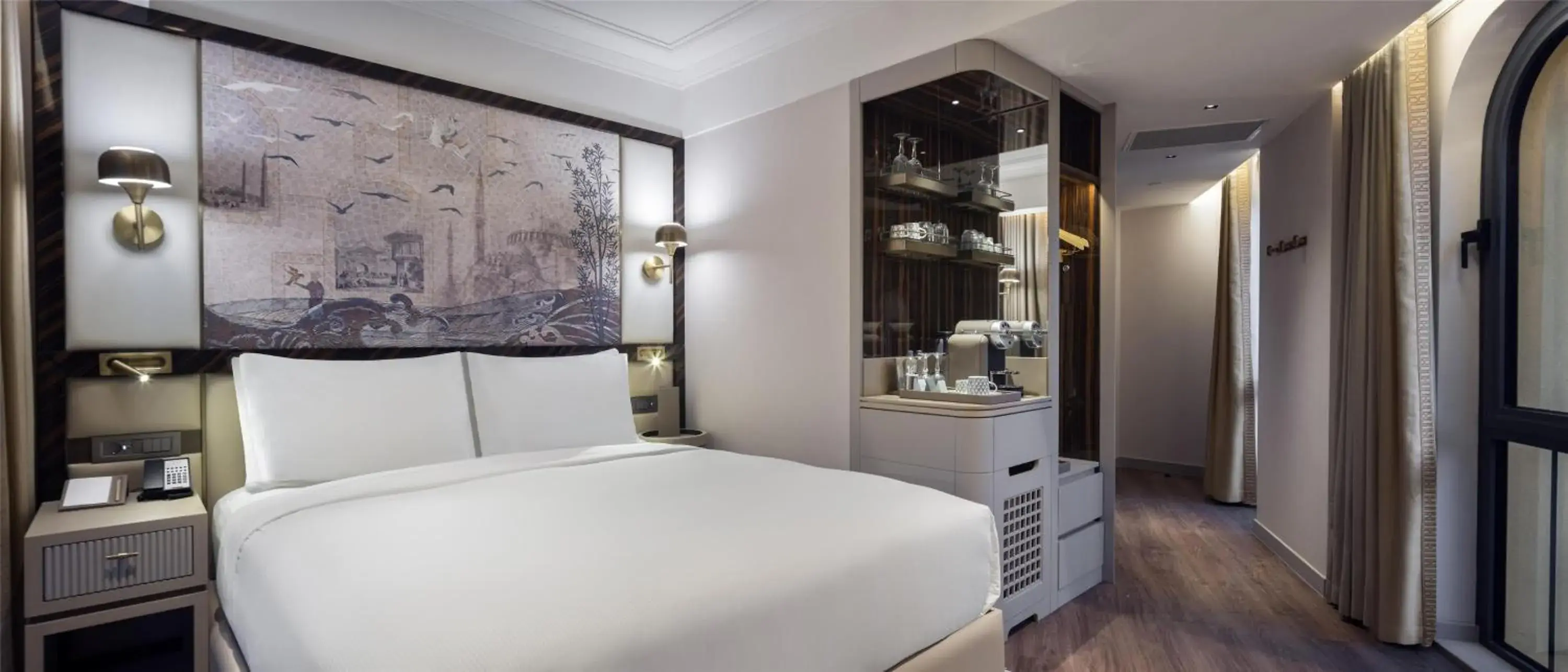 Deluxe King Room with Balcony in The Ritus Hotel Istanbul Sultanahmet, Tapestry Collection by Hilton Deluxe King Room with Balcony in The Ritus Hotel Istanbul Sultanahmet, Tapestry Collection by Hilton