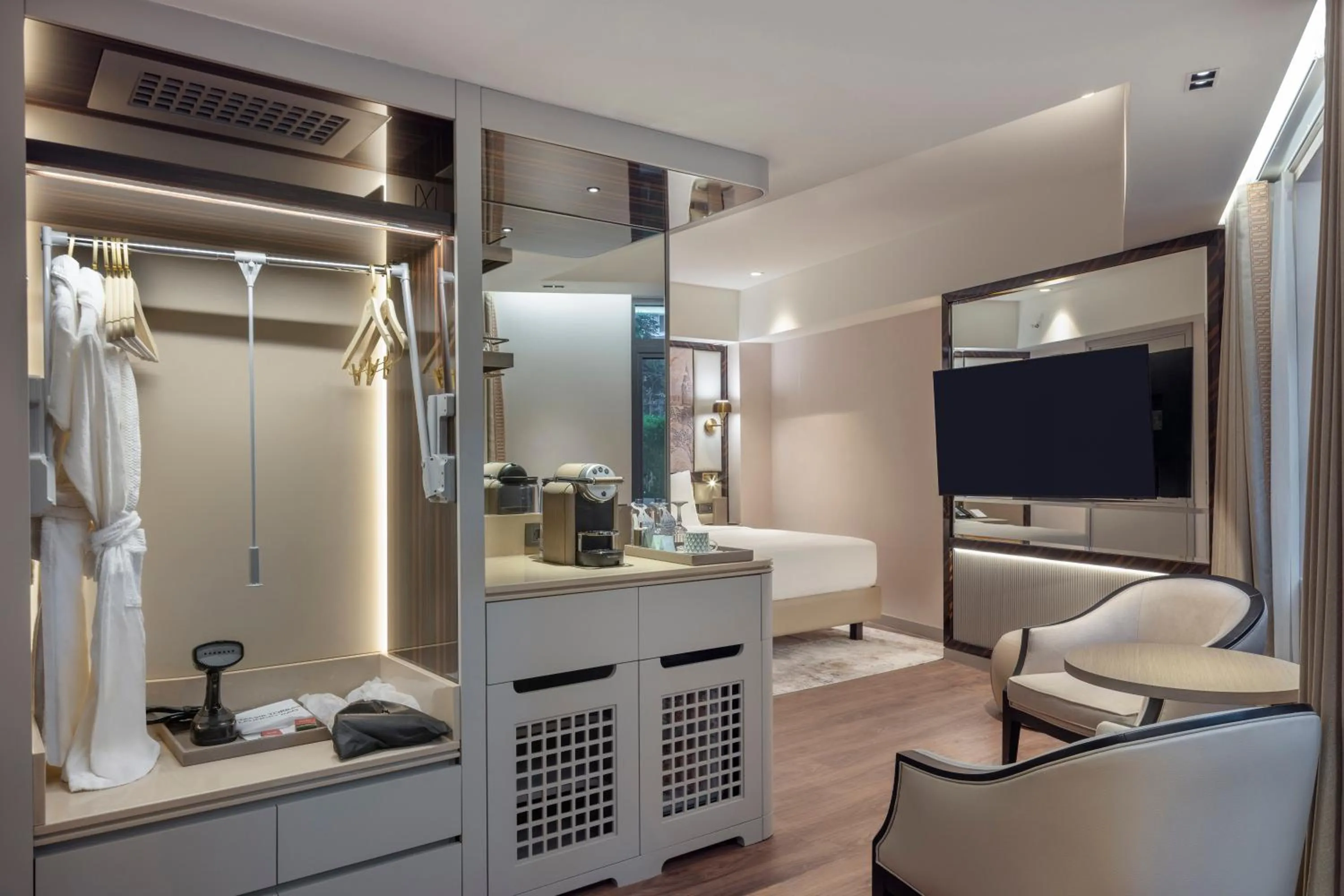 Bed in The Ritus Hotel Istanbul Sultanahmet, Tapestry Collection by Hilton