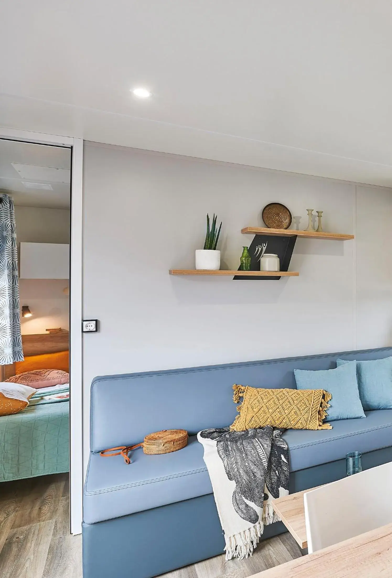 Mobile Home Renosu (4 people, bed linen included) in Camping Bella Vista Mobile Home Renosu (4 people, bed linen included) in Camping Bella Vista