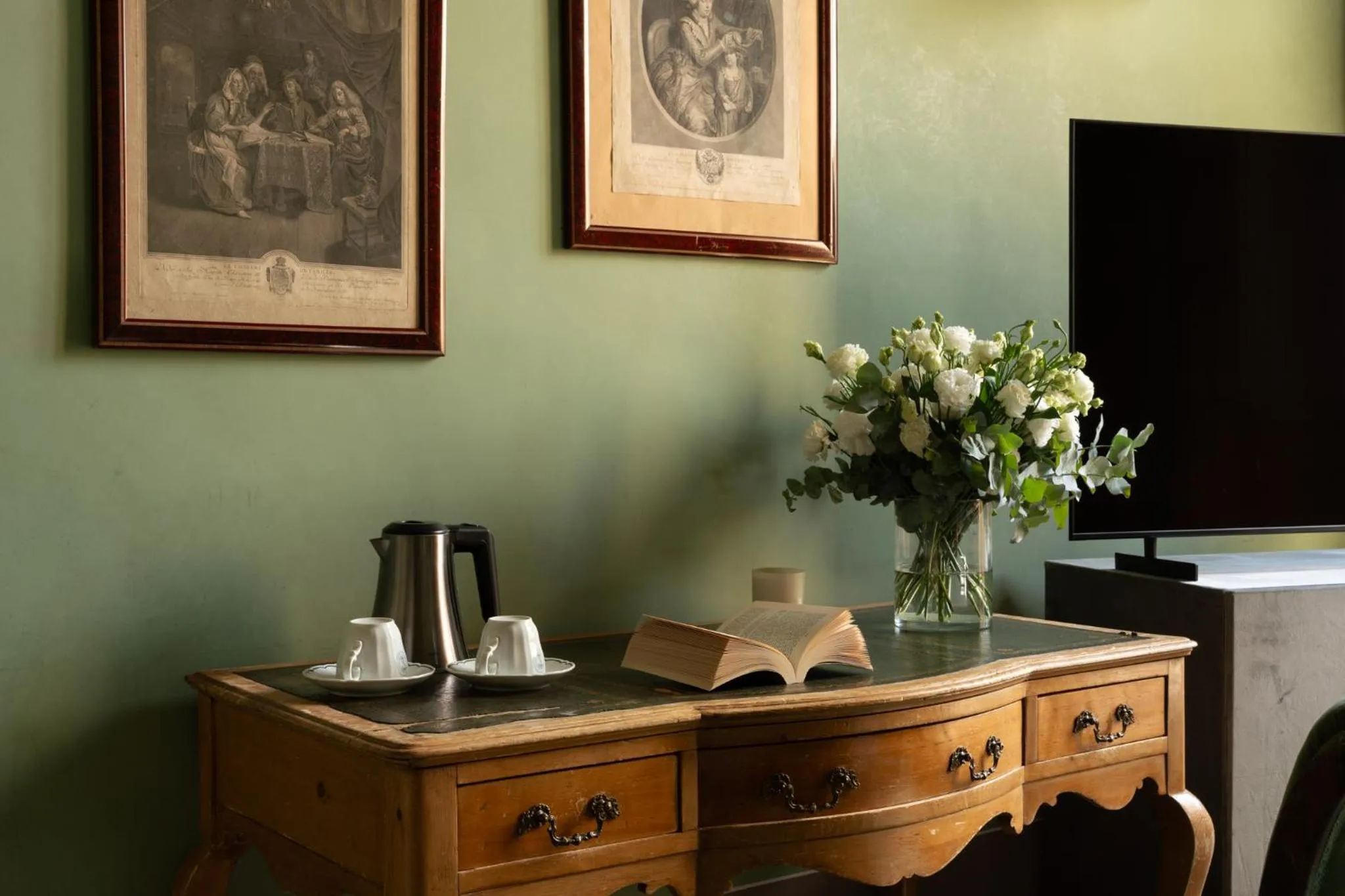 TV and multimedia in Loggiato Dei Serviti