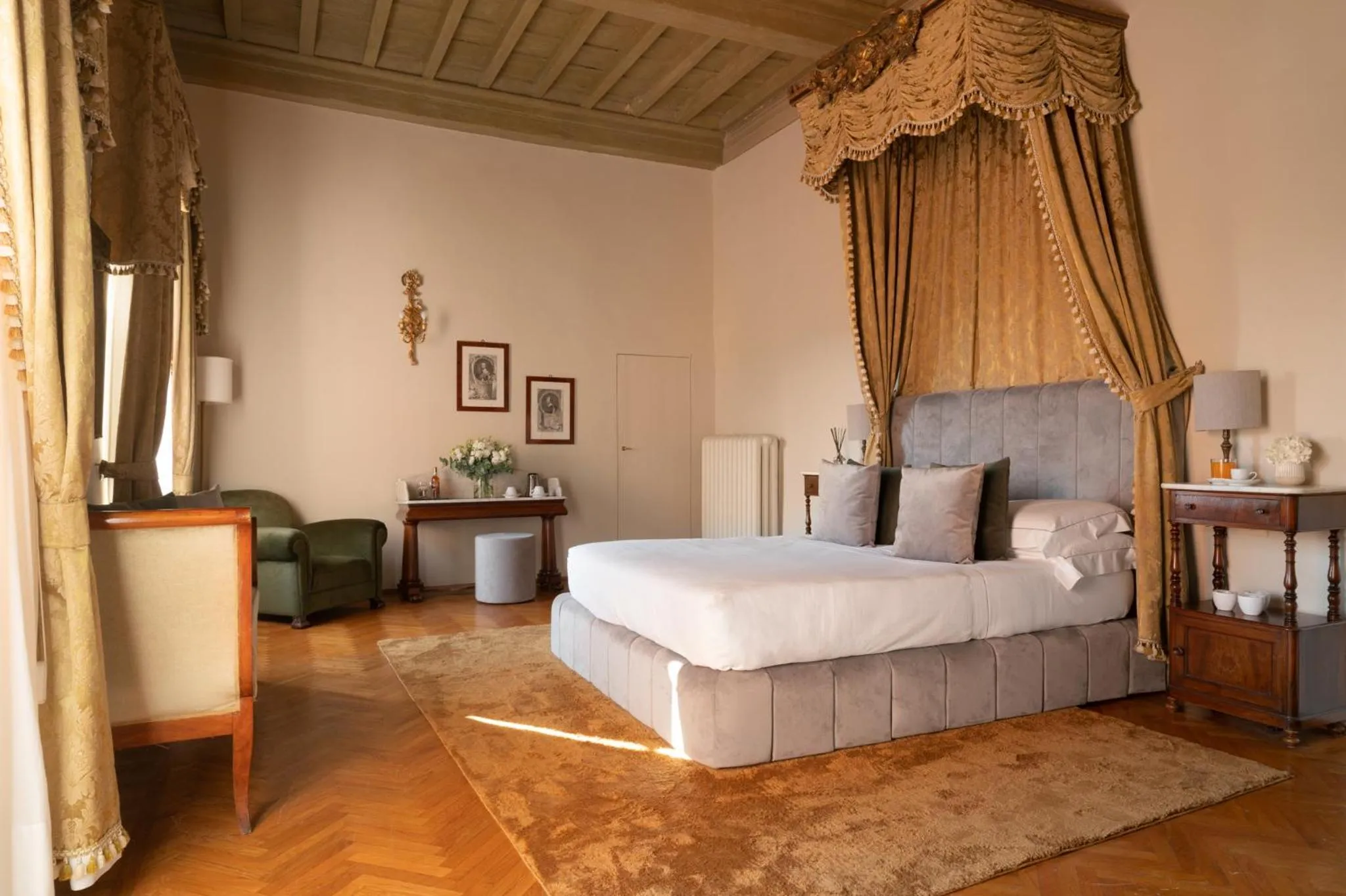 Bed in Loggiato Dei Serviti