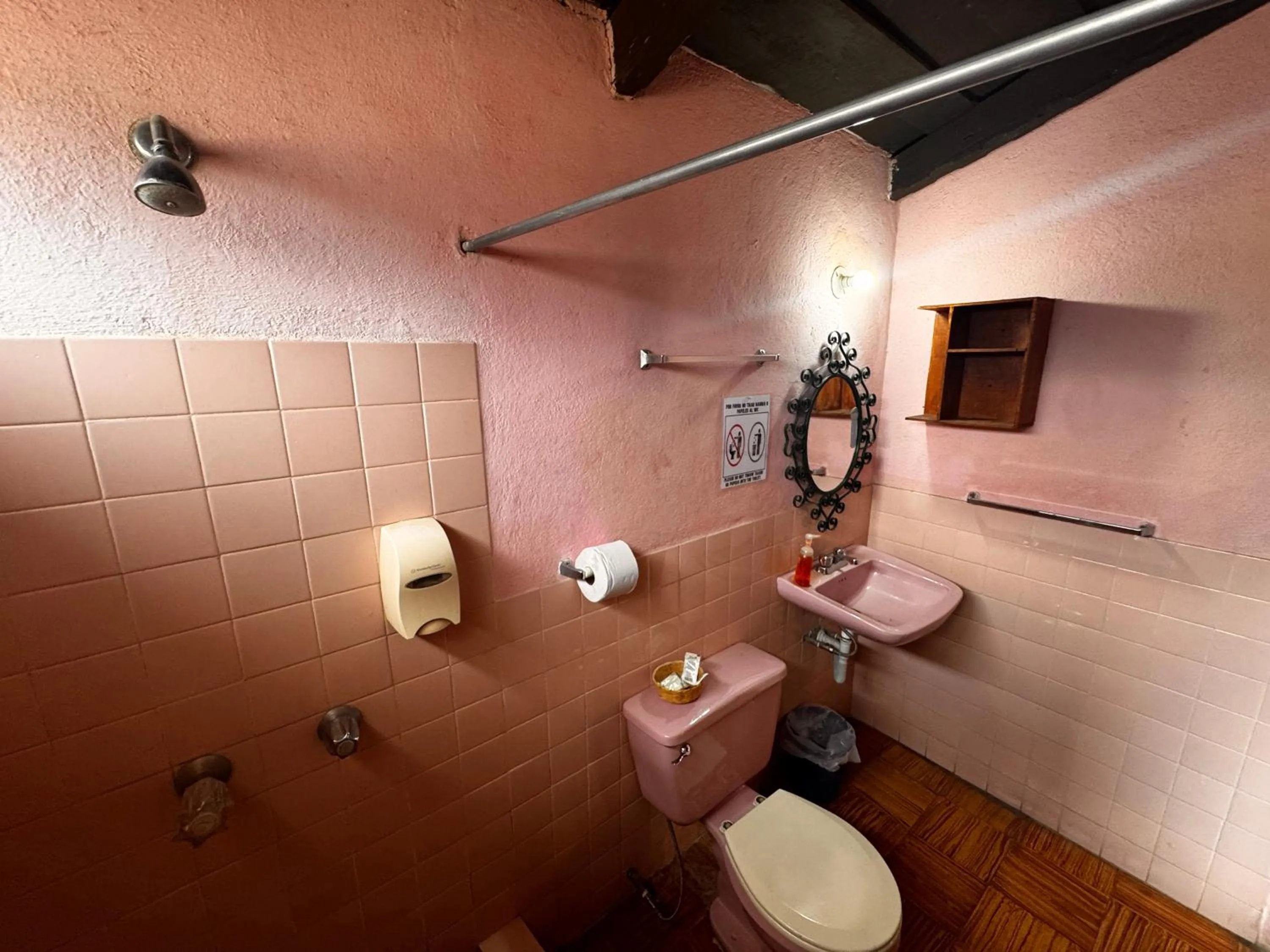 Shower in Hotel Hanna Resort