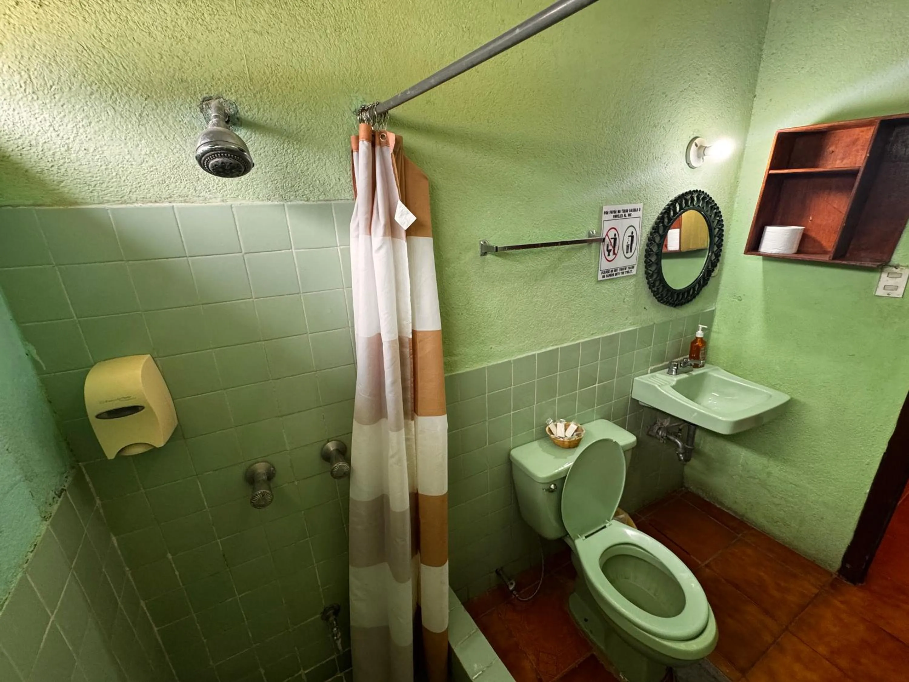 Shower in Hotel Hanna Resort