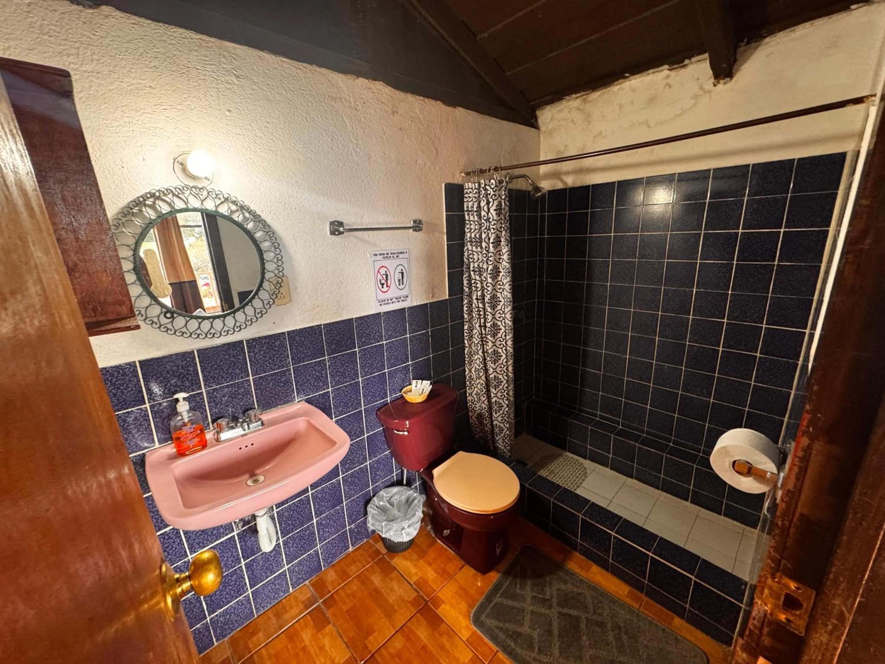 Shower in Hotel Hanna Resort