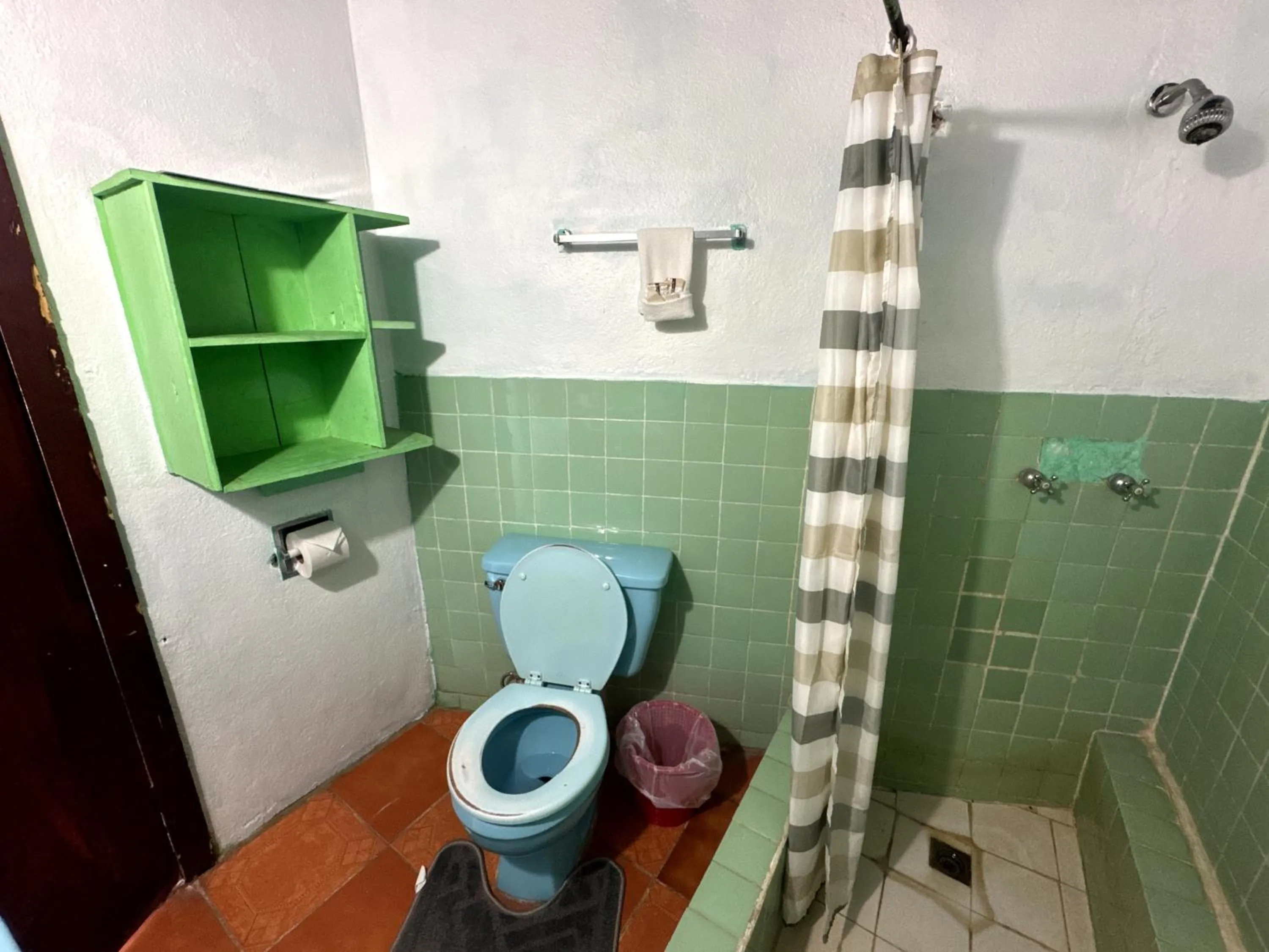 Shower in Hotel Hanna Resort