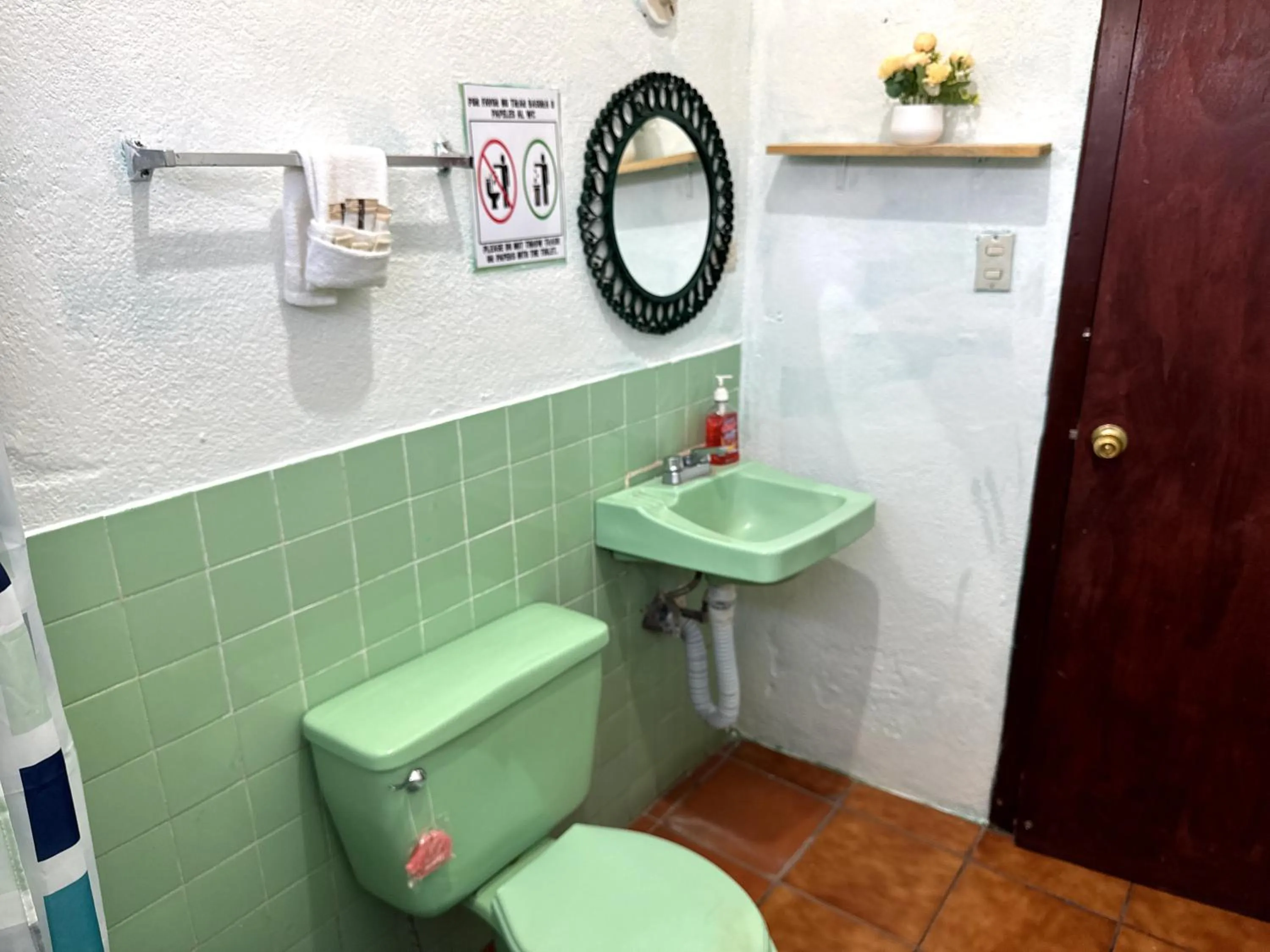 Toilet in Hotel Hanna Resort