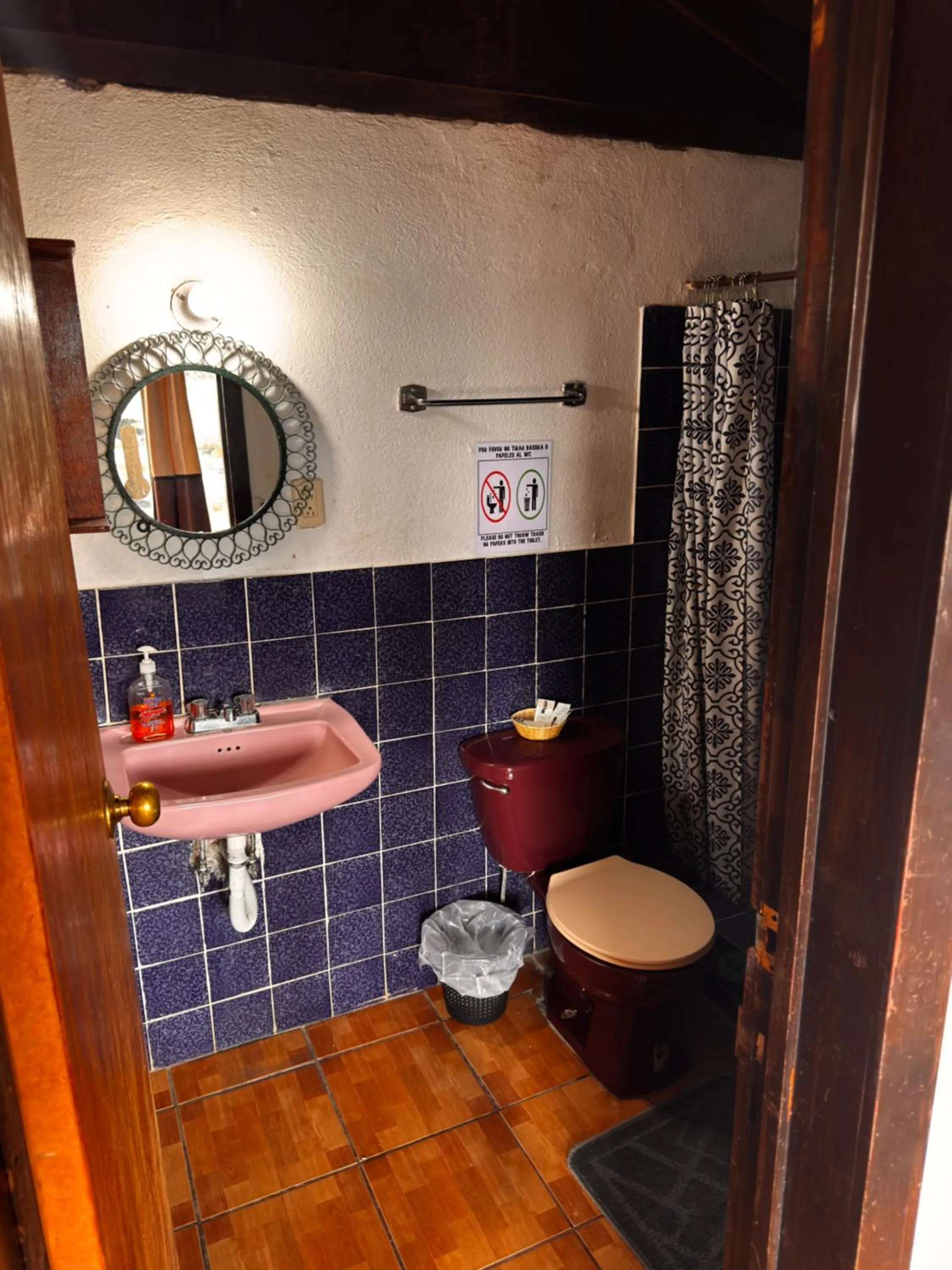 Toilet in Hotel Hanna Resort