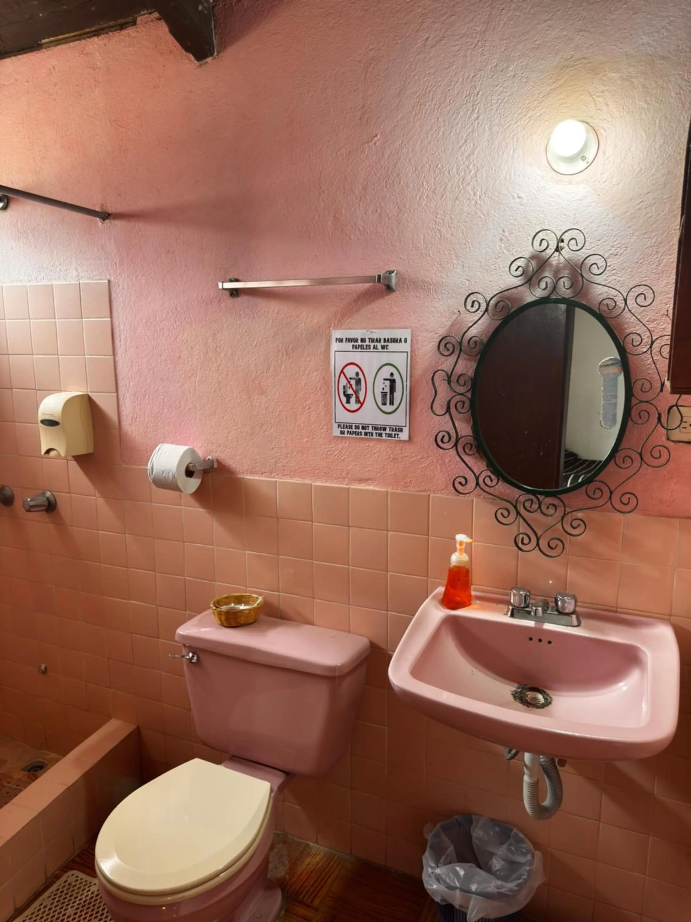 Toilet in Hotel Hanna Resort