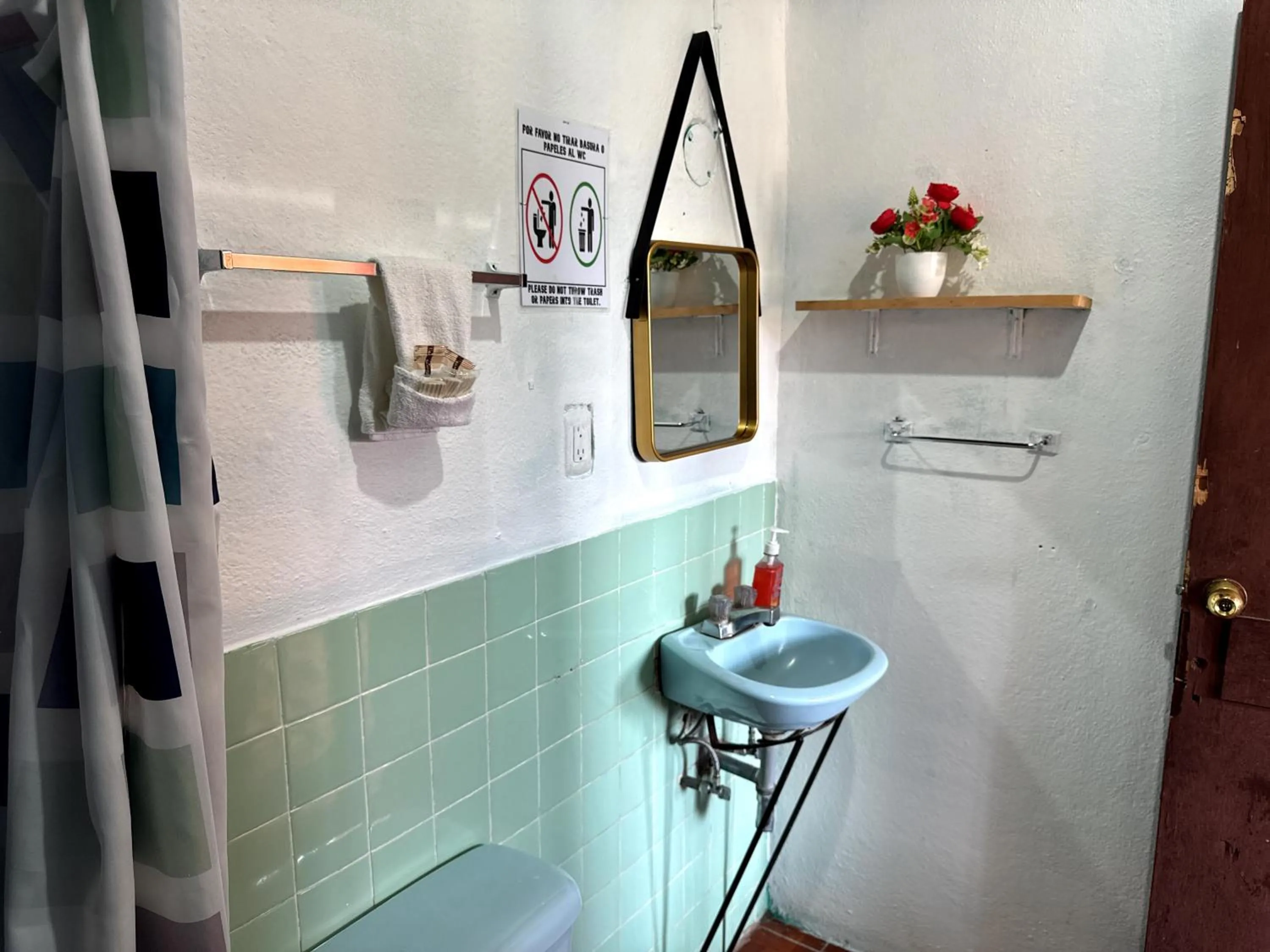 Shower in Hotel Hanna Resort