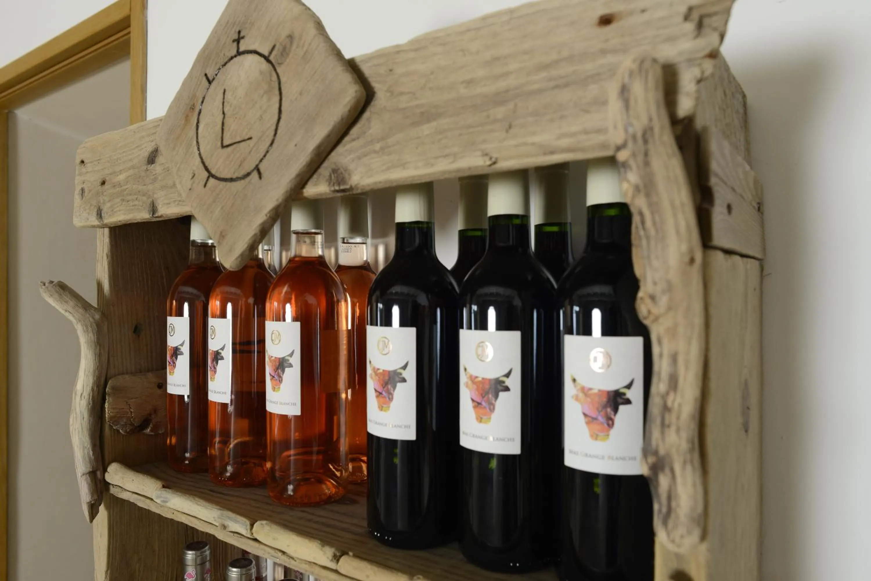 Alcoholic drinks in Manade des Baumelles