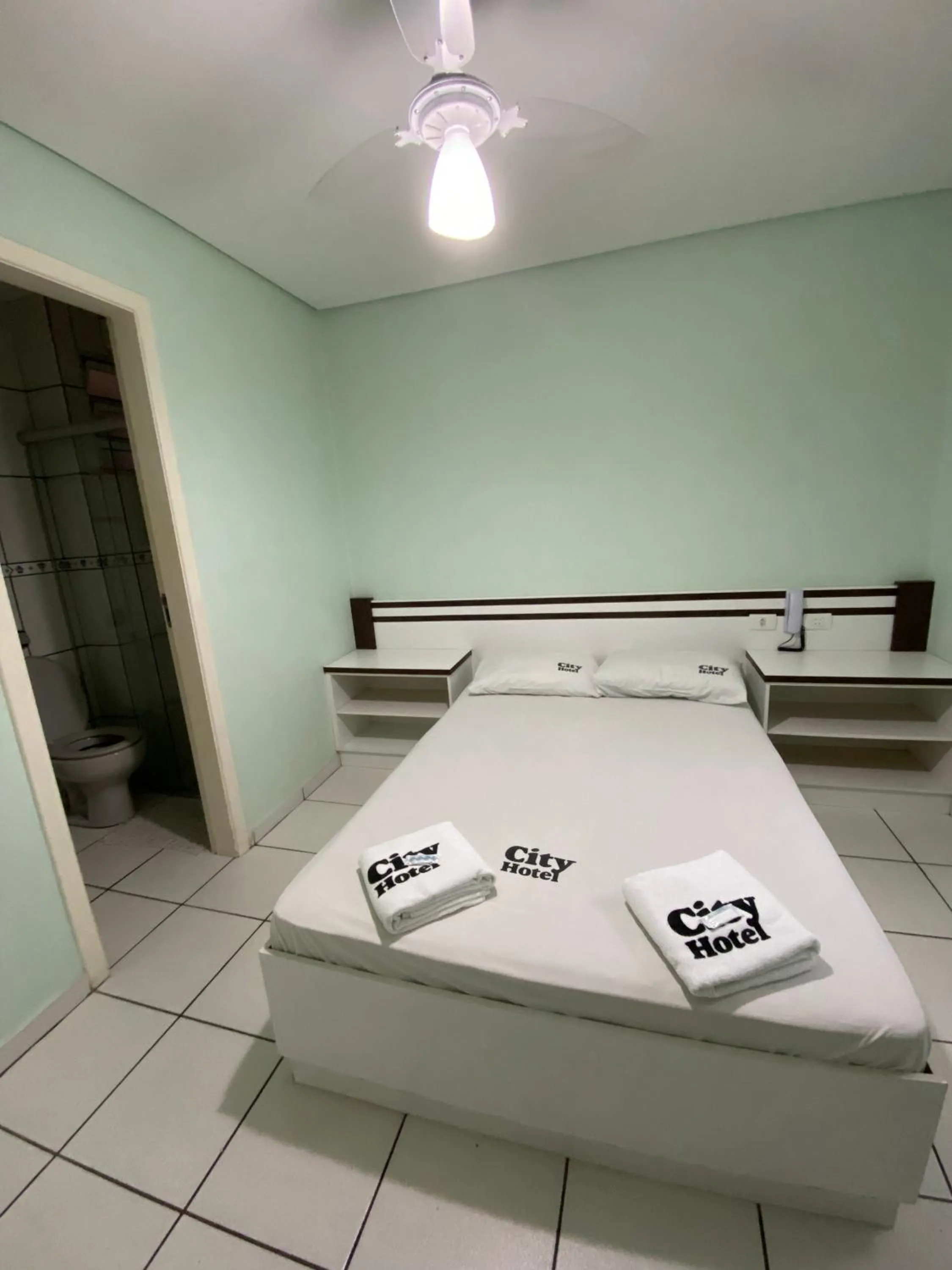 Bed in City Hotel, Curitiba