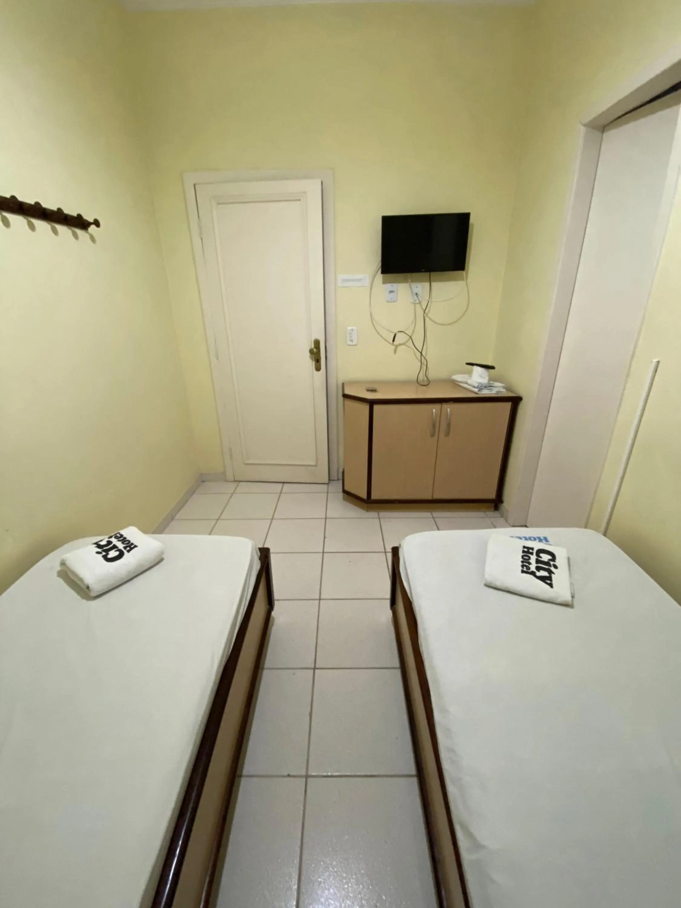 Bed in City Hotel, Curitiba