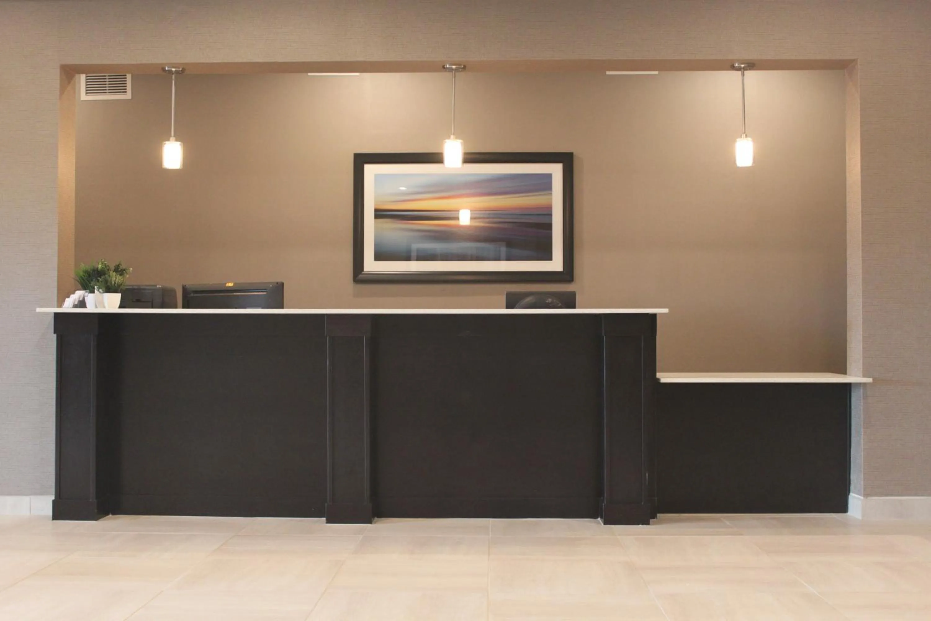 Lobby or reception in Meridian Inn & Suites Lloydminster