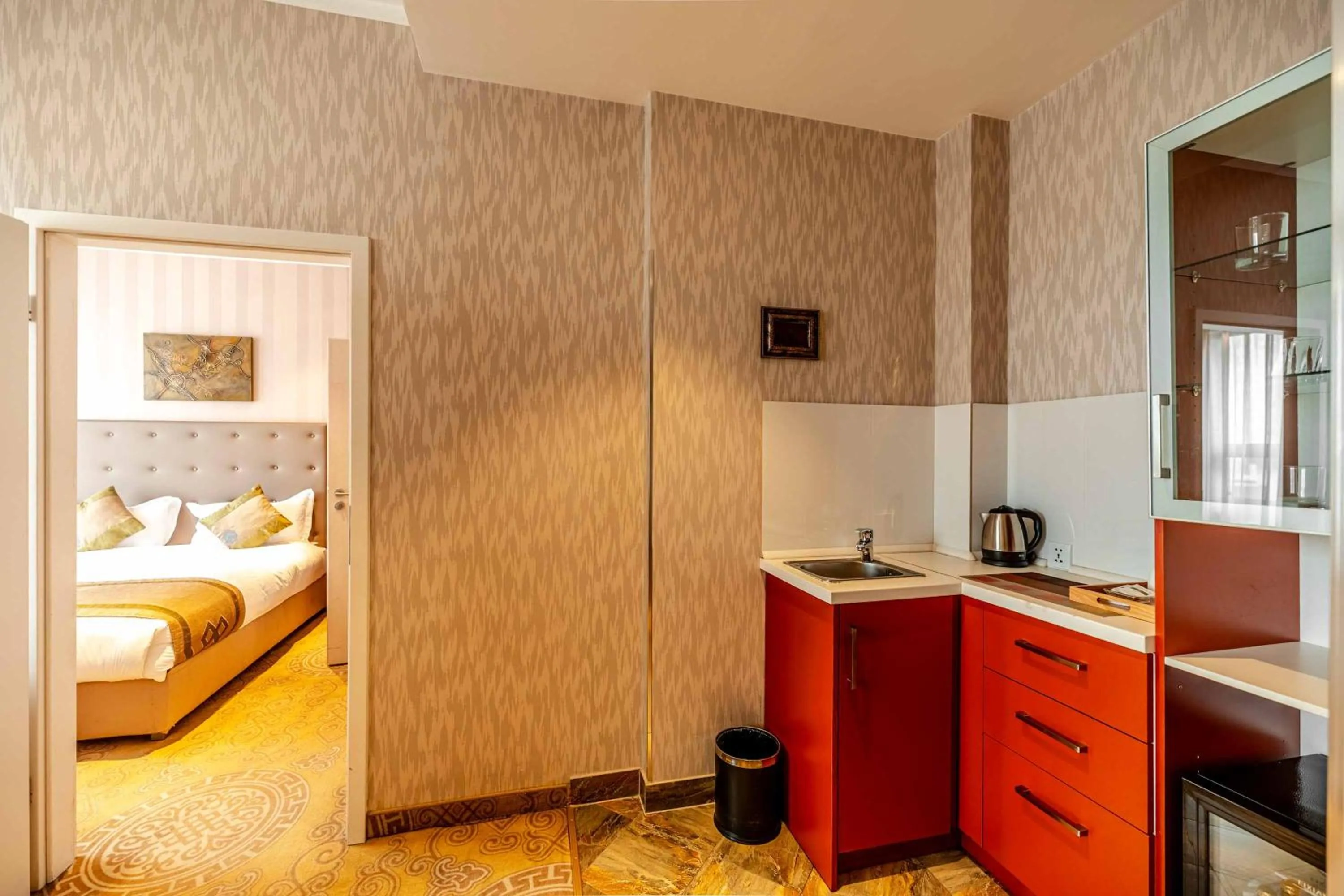 Kitchen or kitchenette, Bed in H9 Hotel Nine Ulaanbaatar