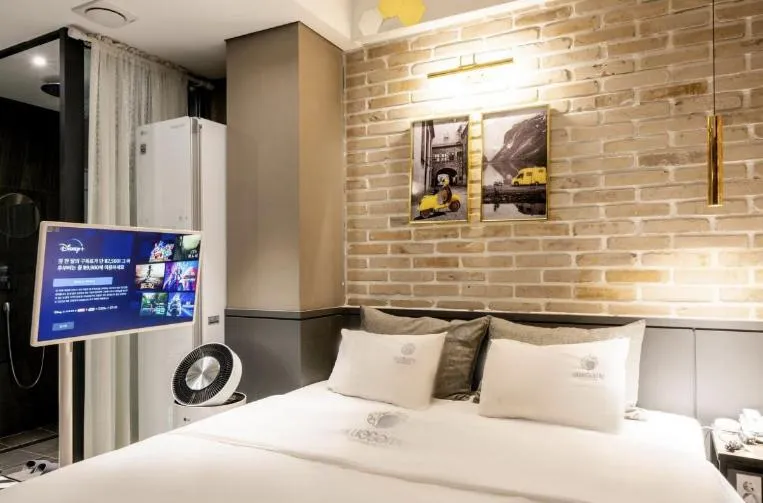 Bed in Awesome Boutique Hotel