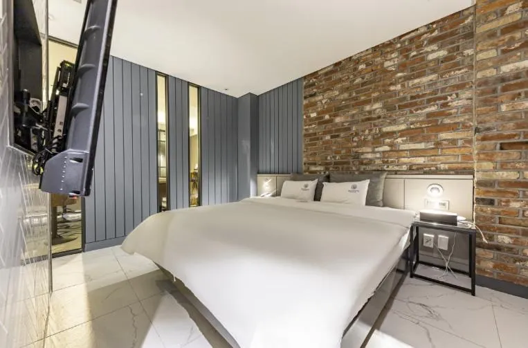 Bed in Awesome Boutique Hotel