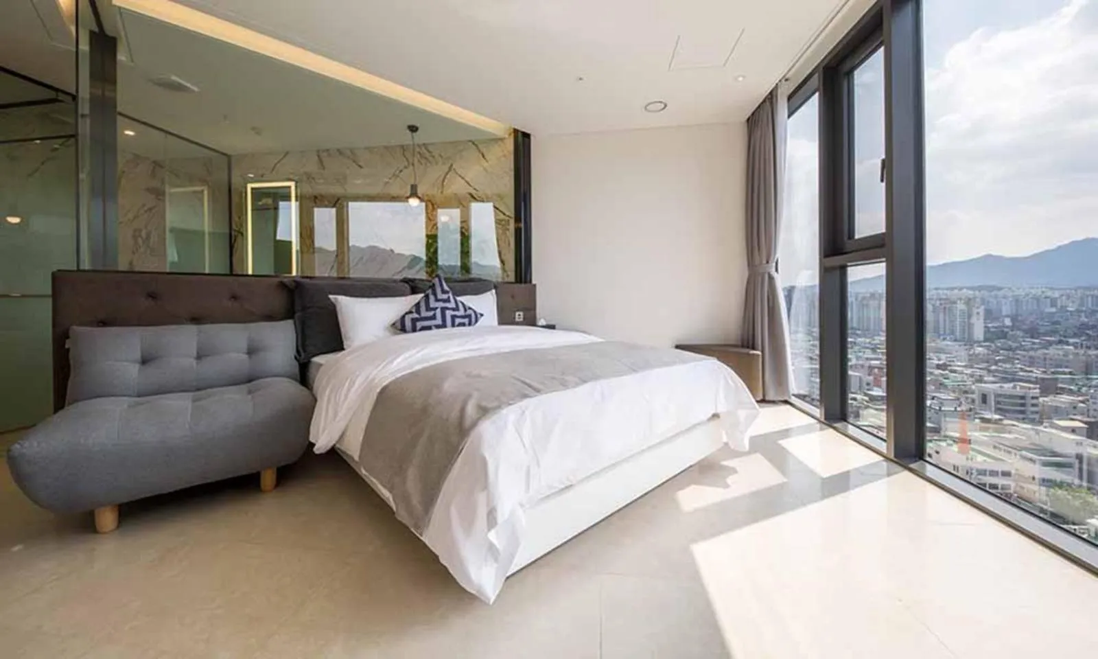 Bed in Dobong Hotel Bay204