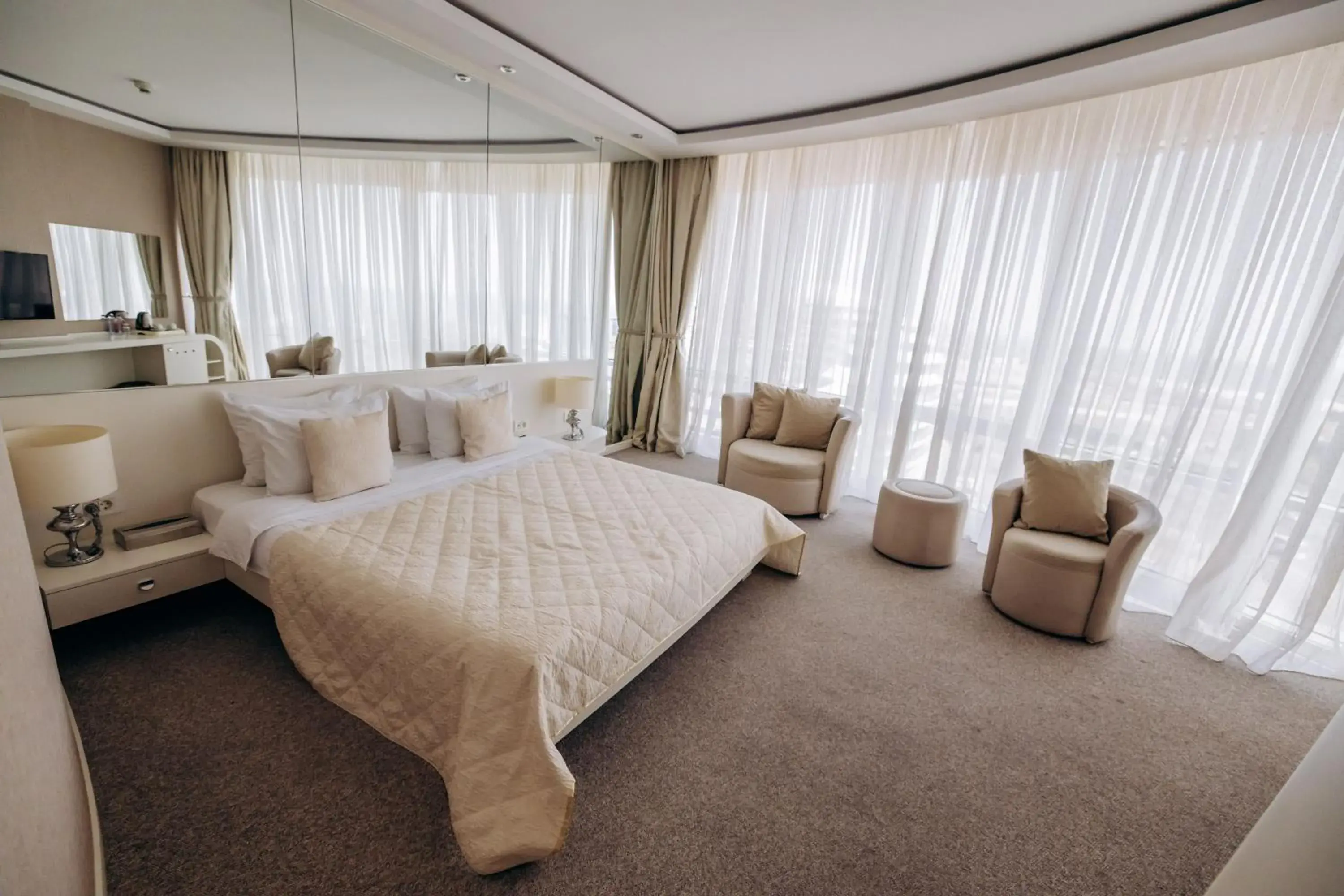 Superior Double Room in Sahil Hotel Baku Superior Double Room in Sahil Hotel Baku