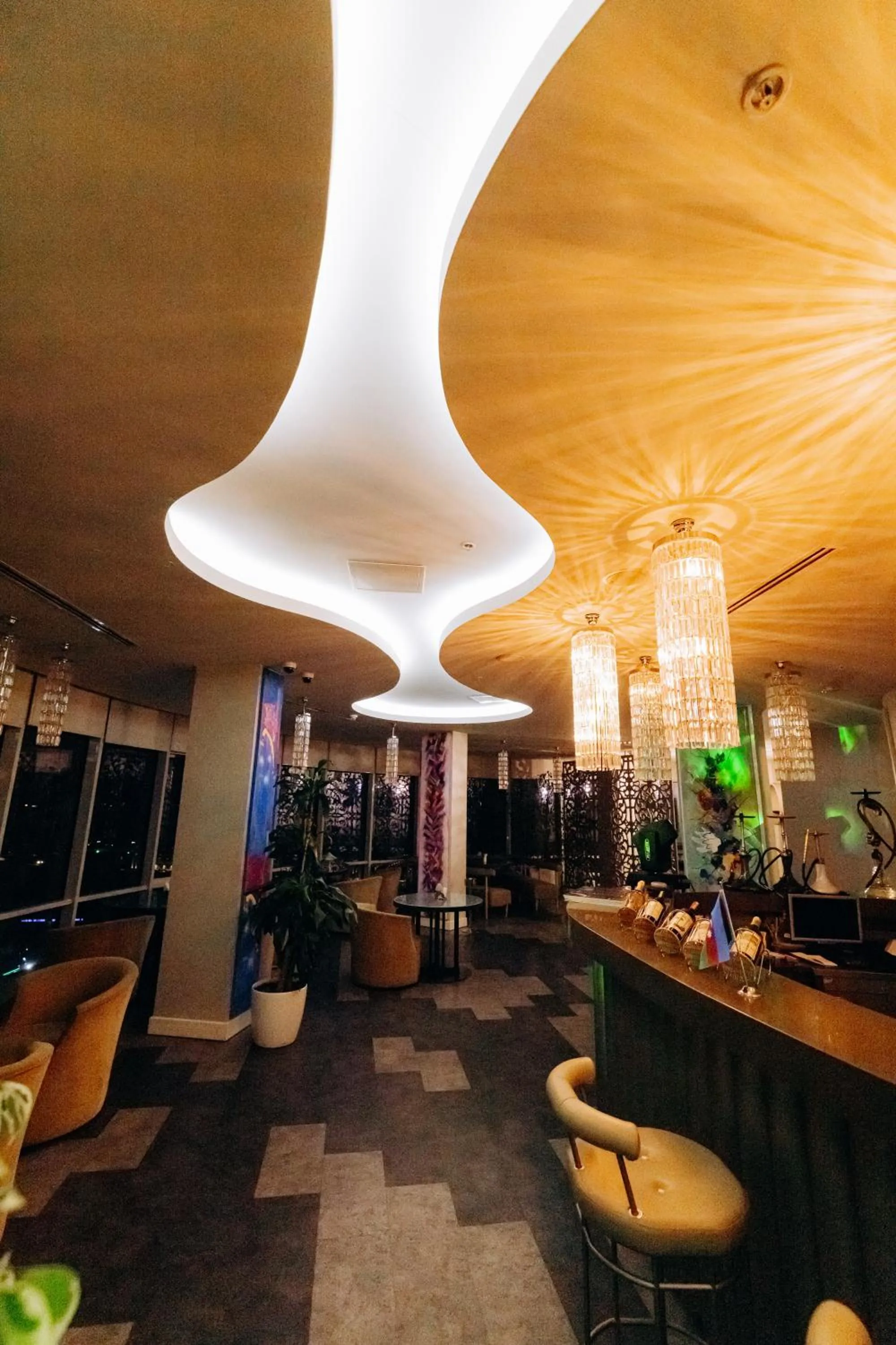 Restaurant/places to eat in Sahil Hotel Baku