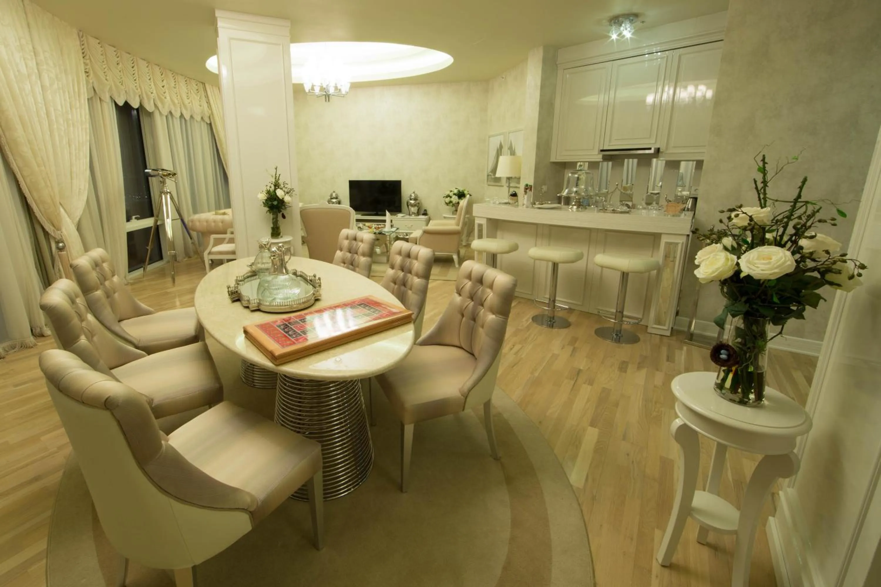 Dining area in Sahil Hotel Baku