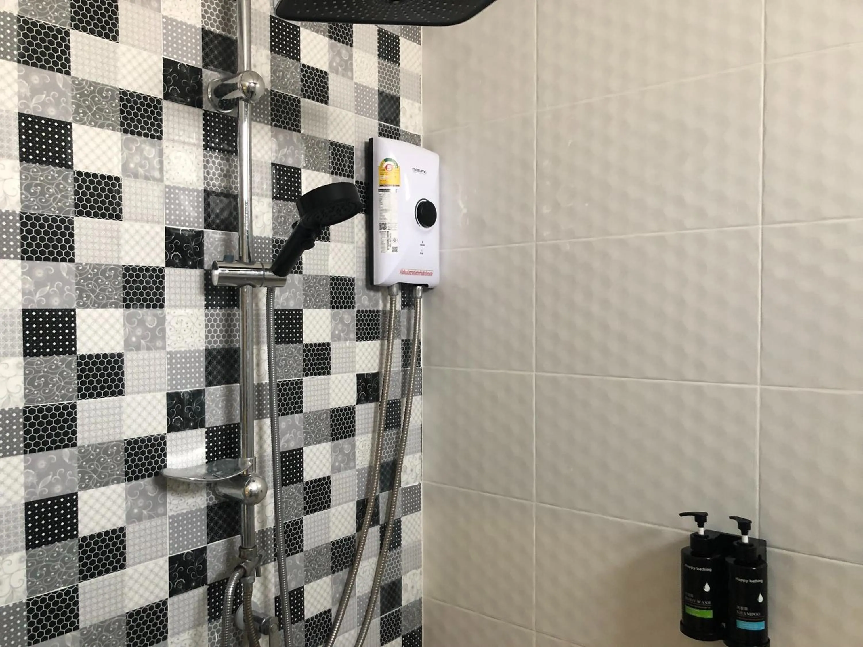 Bathroom in Suksabai Raiwan and Pool Villa