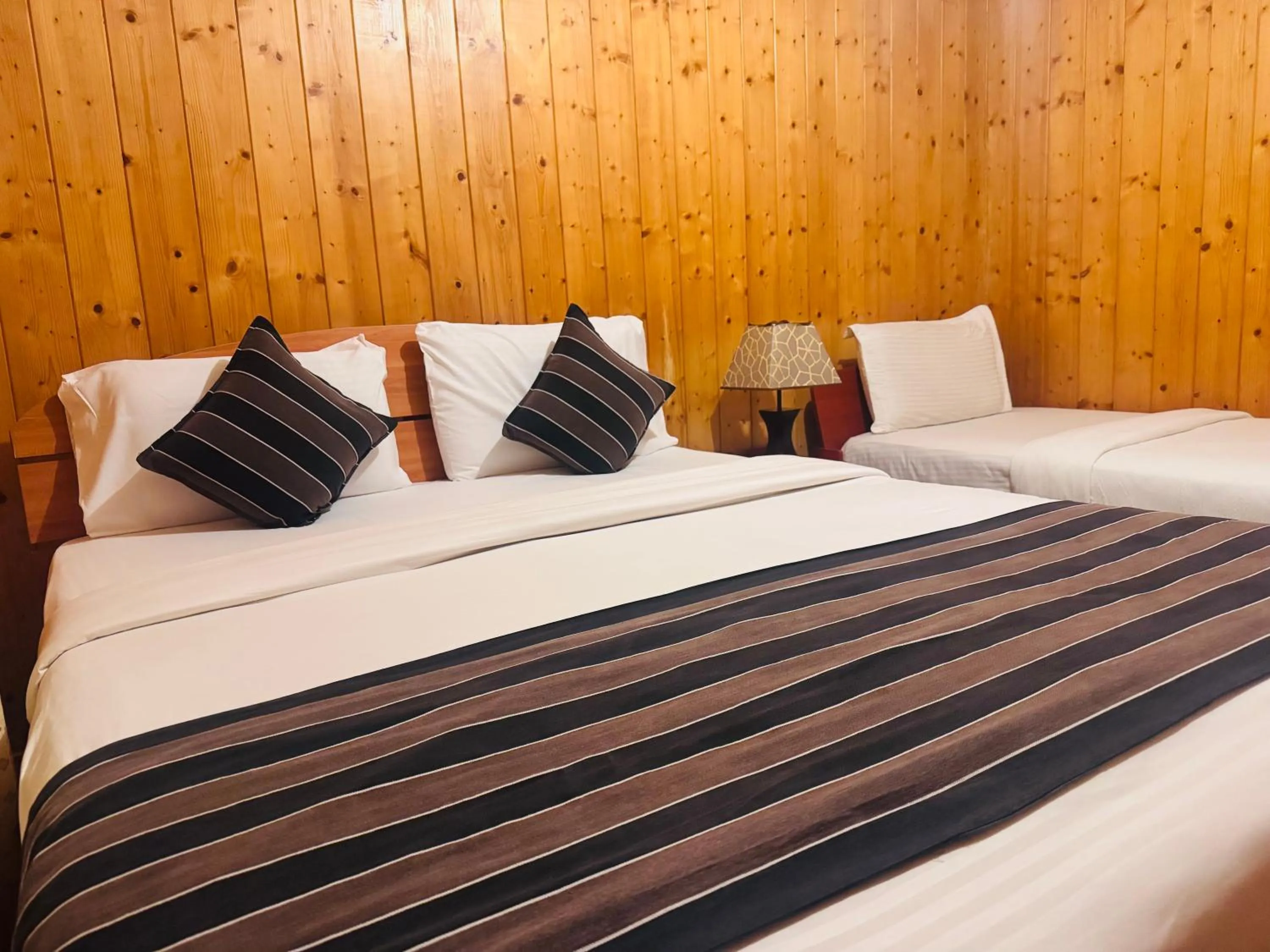 Property building, Bed in Blue Moon Hotel