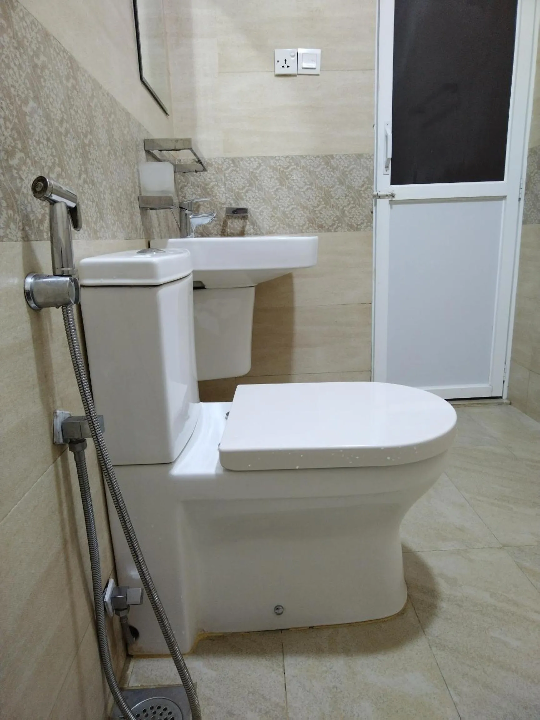 Shower in Blue Moon Hotel