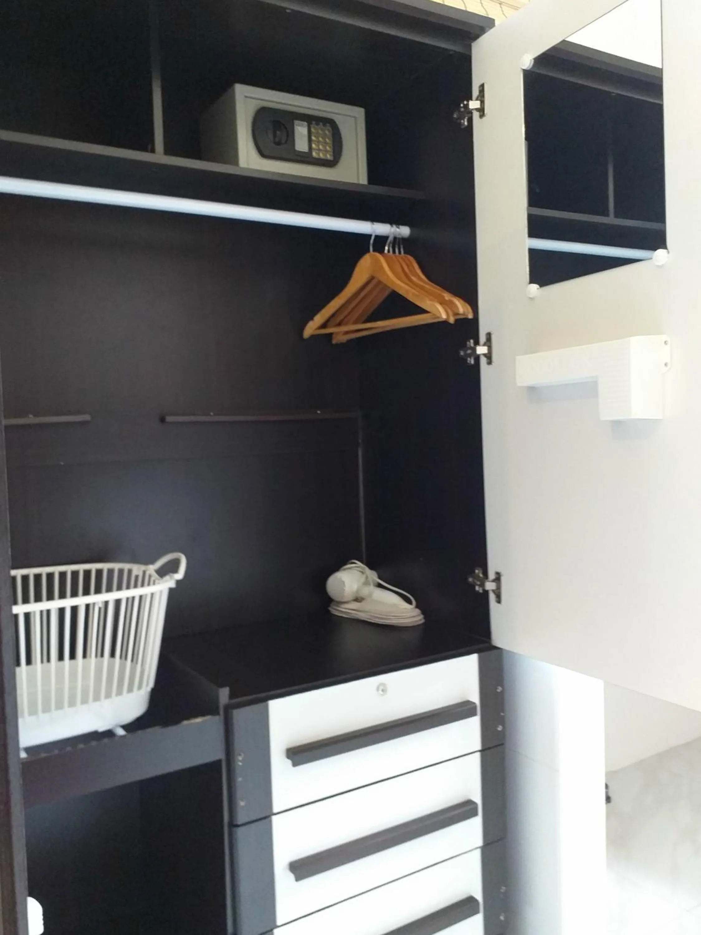 Decorative detail in The Ford SunSet Beach Resort