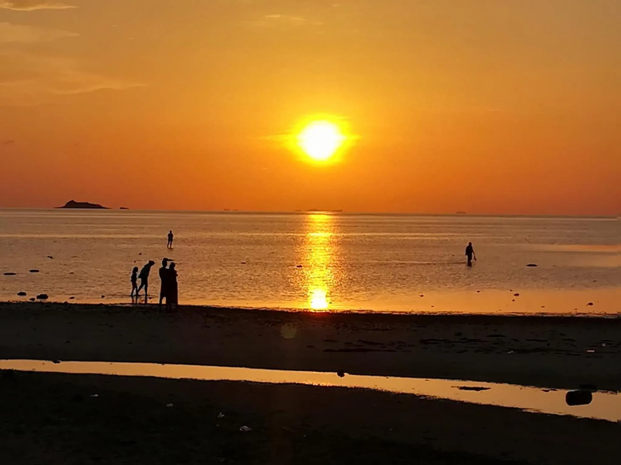 Beach in The Ford SunSet Beach Resort