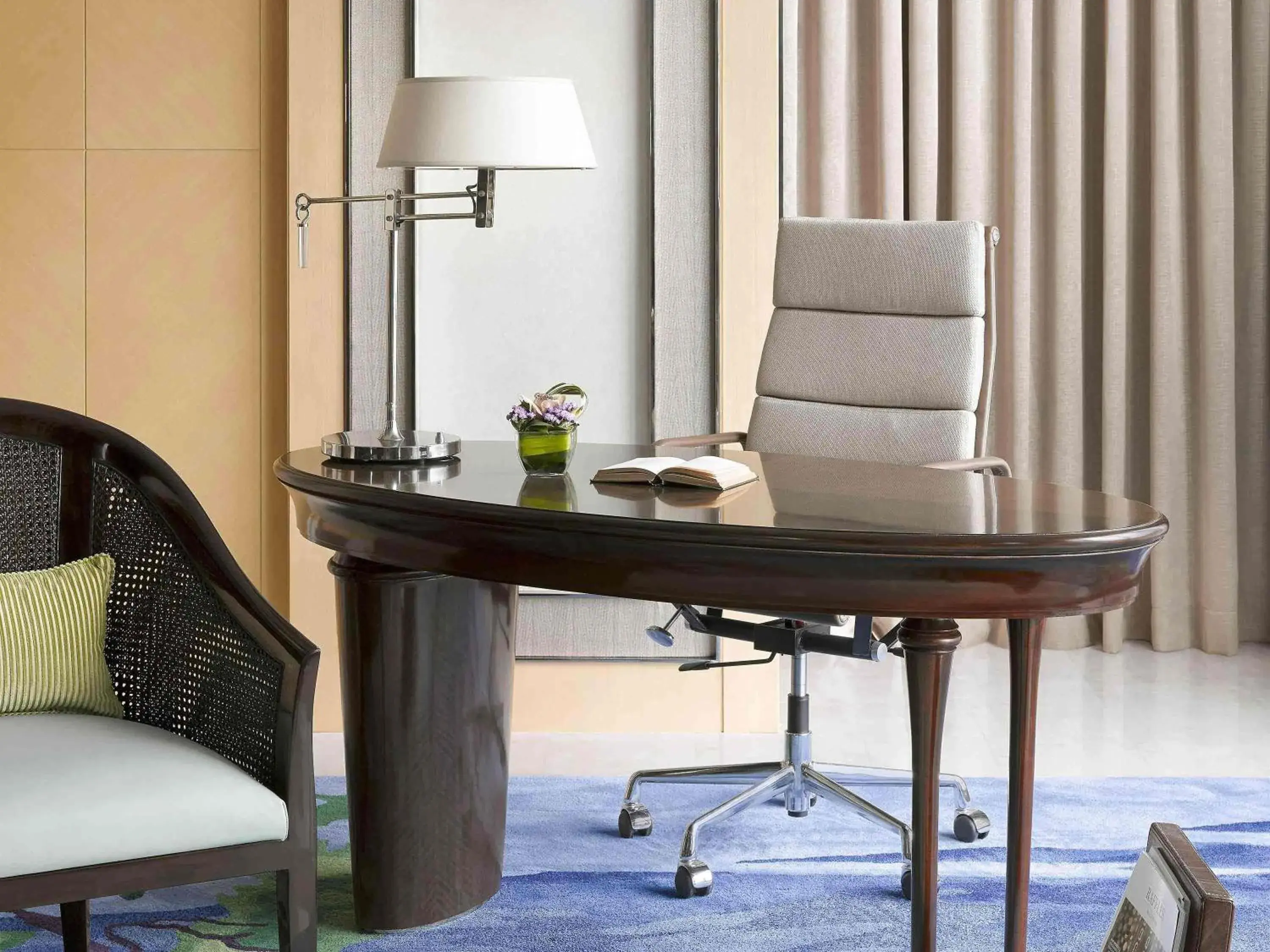 Raffles King Room in Raffles Jakarta Raffles King Room in Raffles Jakarta