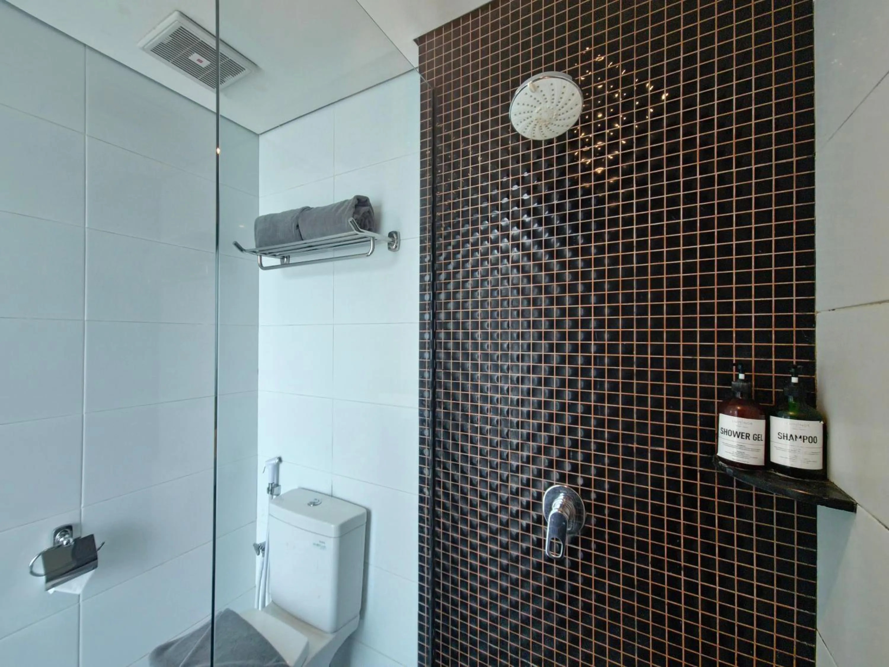 Luminor Hotel Jemursari By WH with The Best Breakfast in Town and Located Near Surabaya Industrial Estate Rungkut SIER