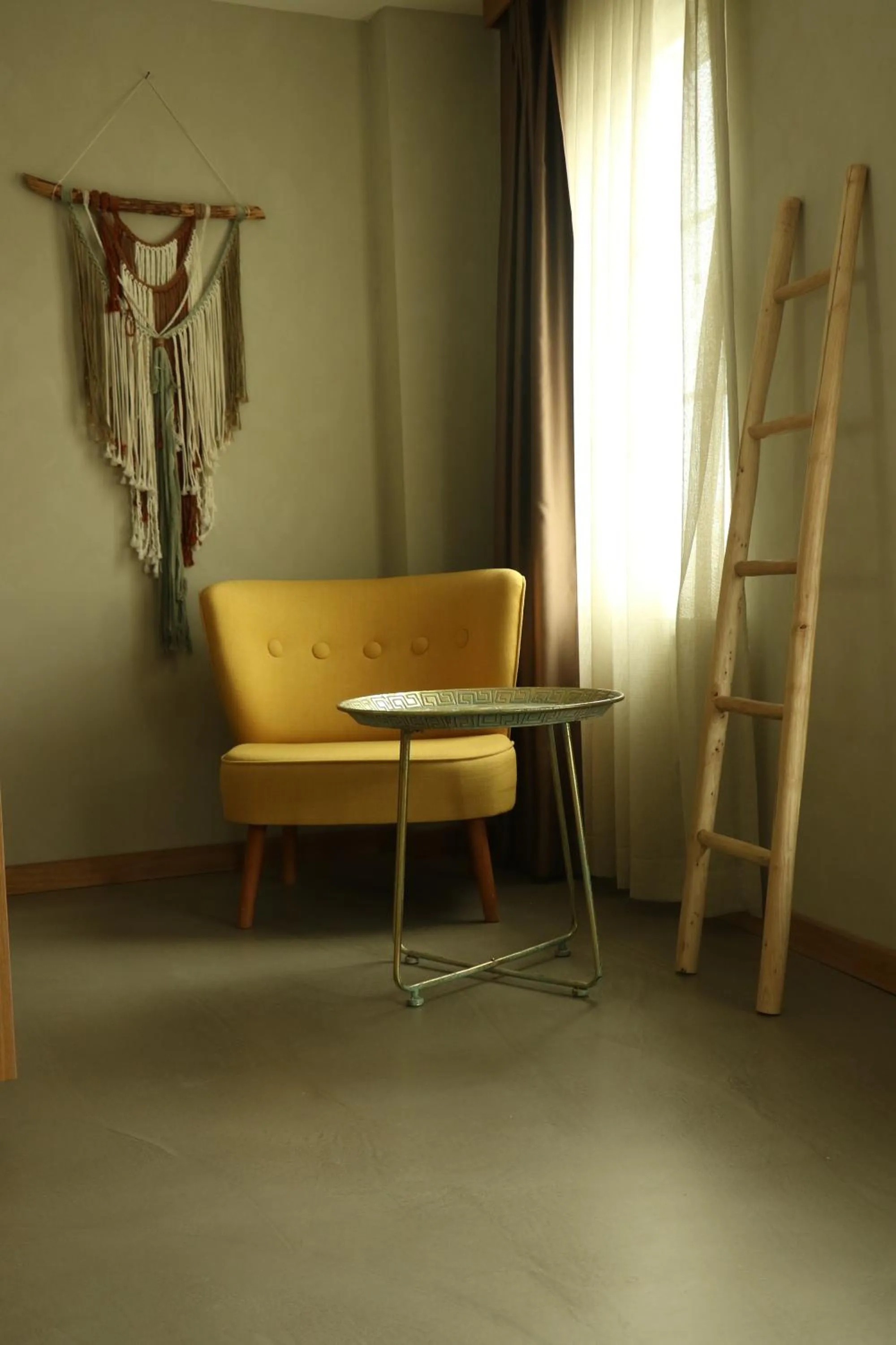 hair dresser in Monk Alaçatı