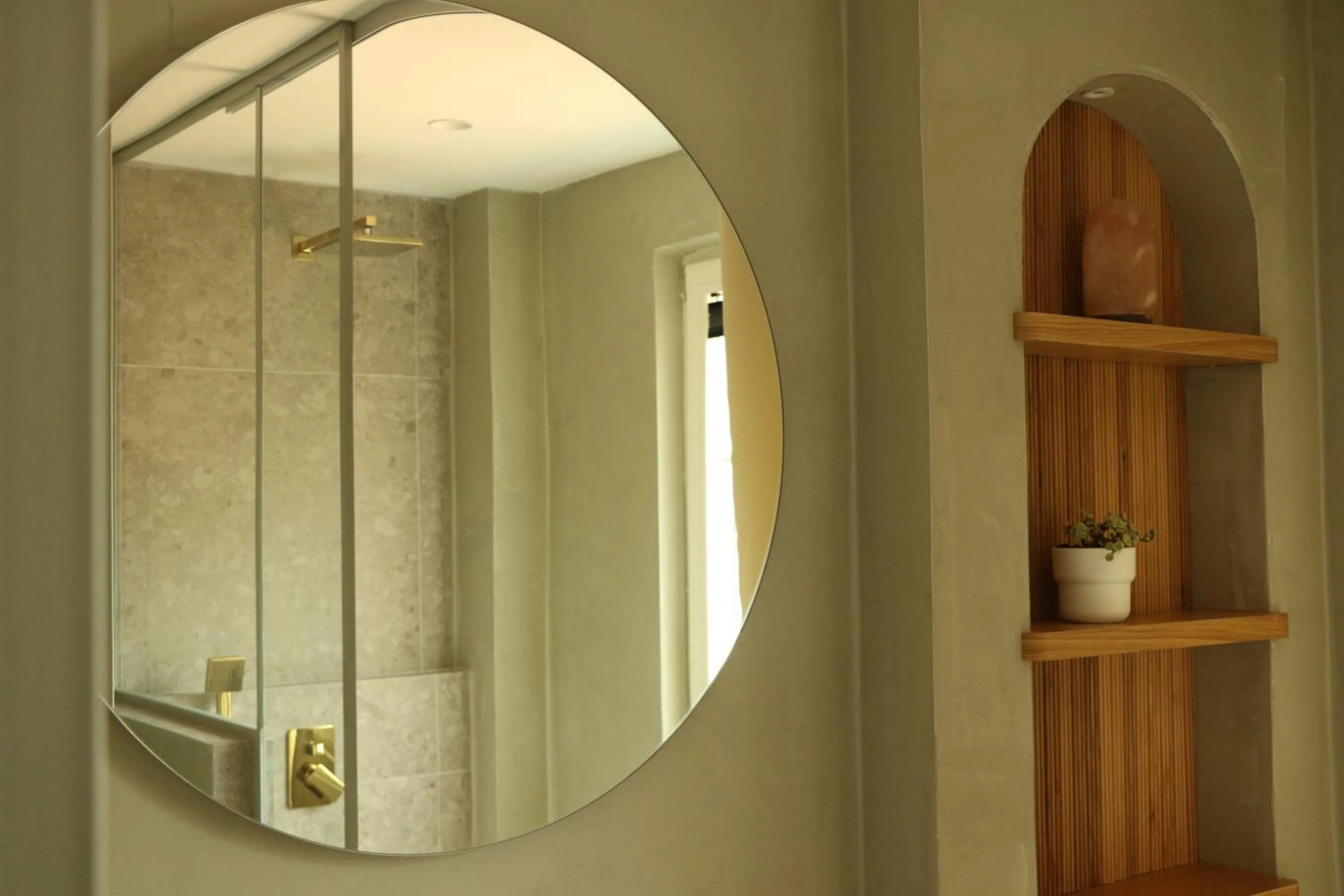 Shower in Monk Alaçatı