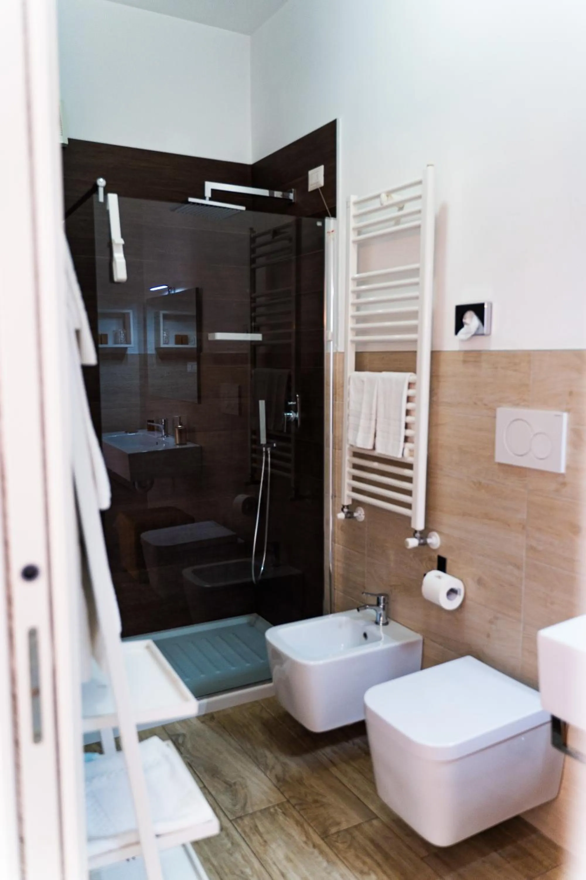 Shower in Residence Le Vie del Centro