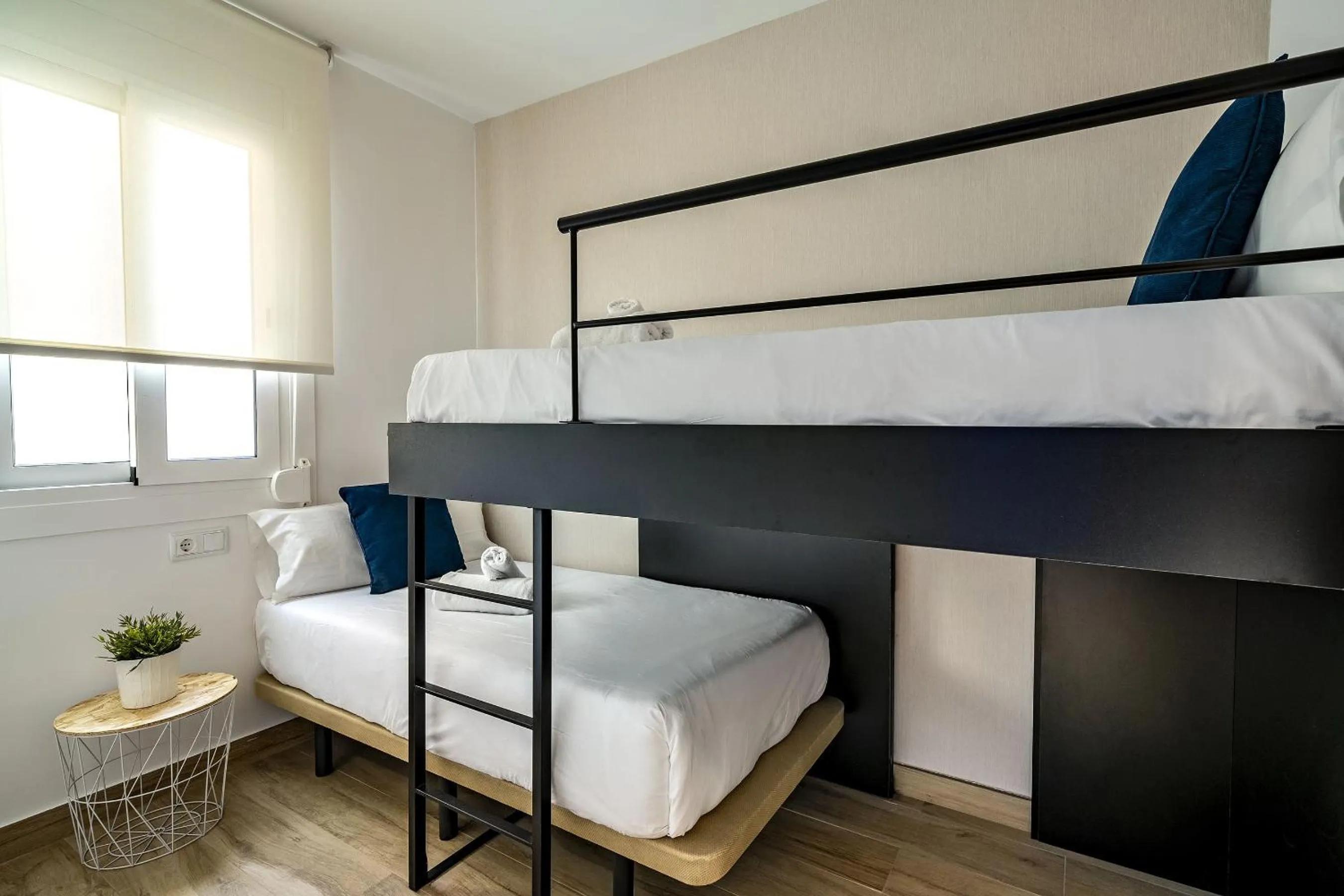 Bedroom, Bed in Habitat Apartments Cool Jazz