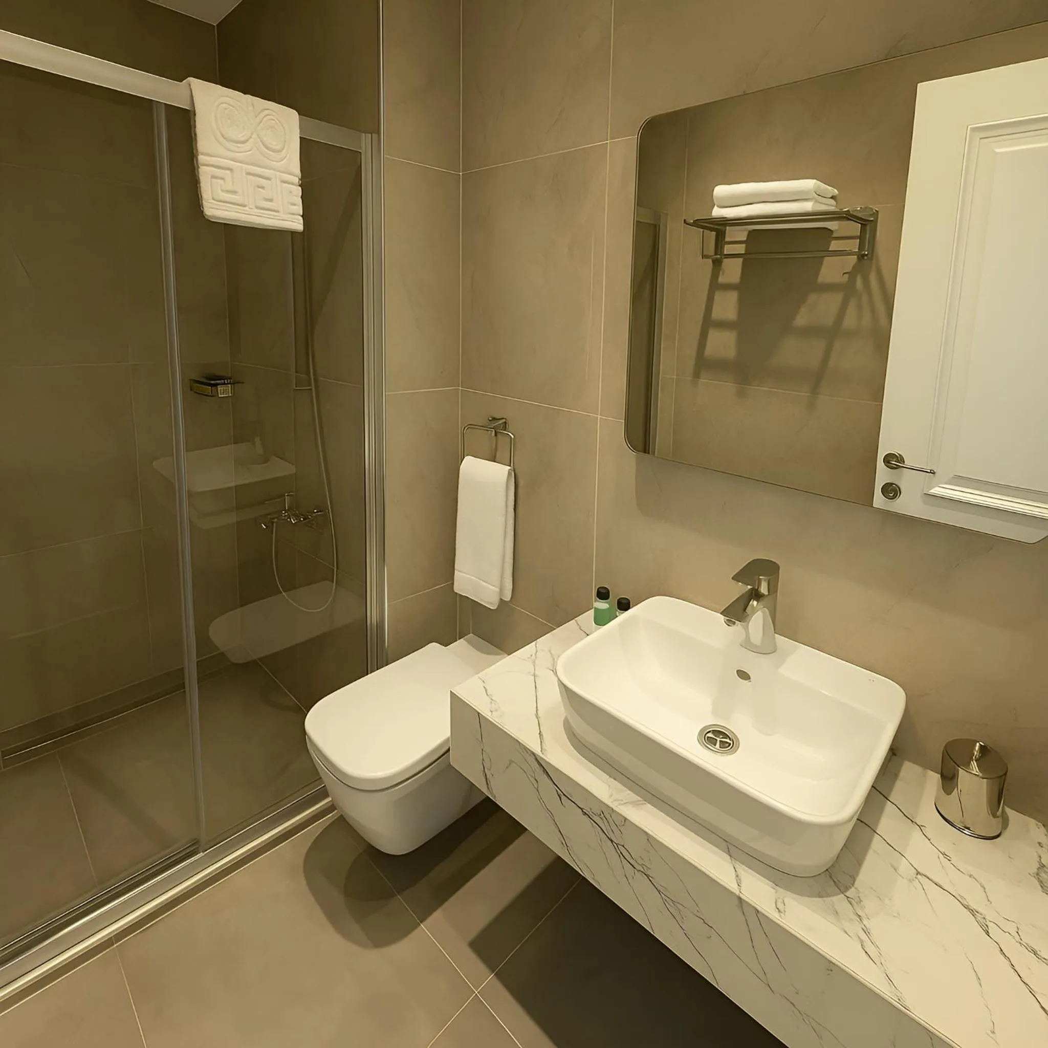 Shower in Center Port Hotel Karaköy