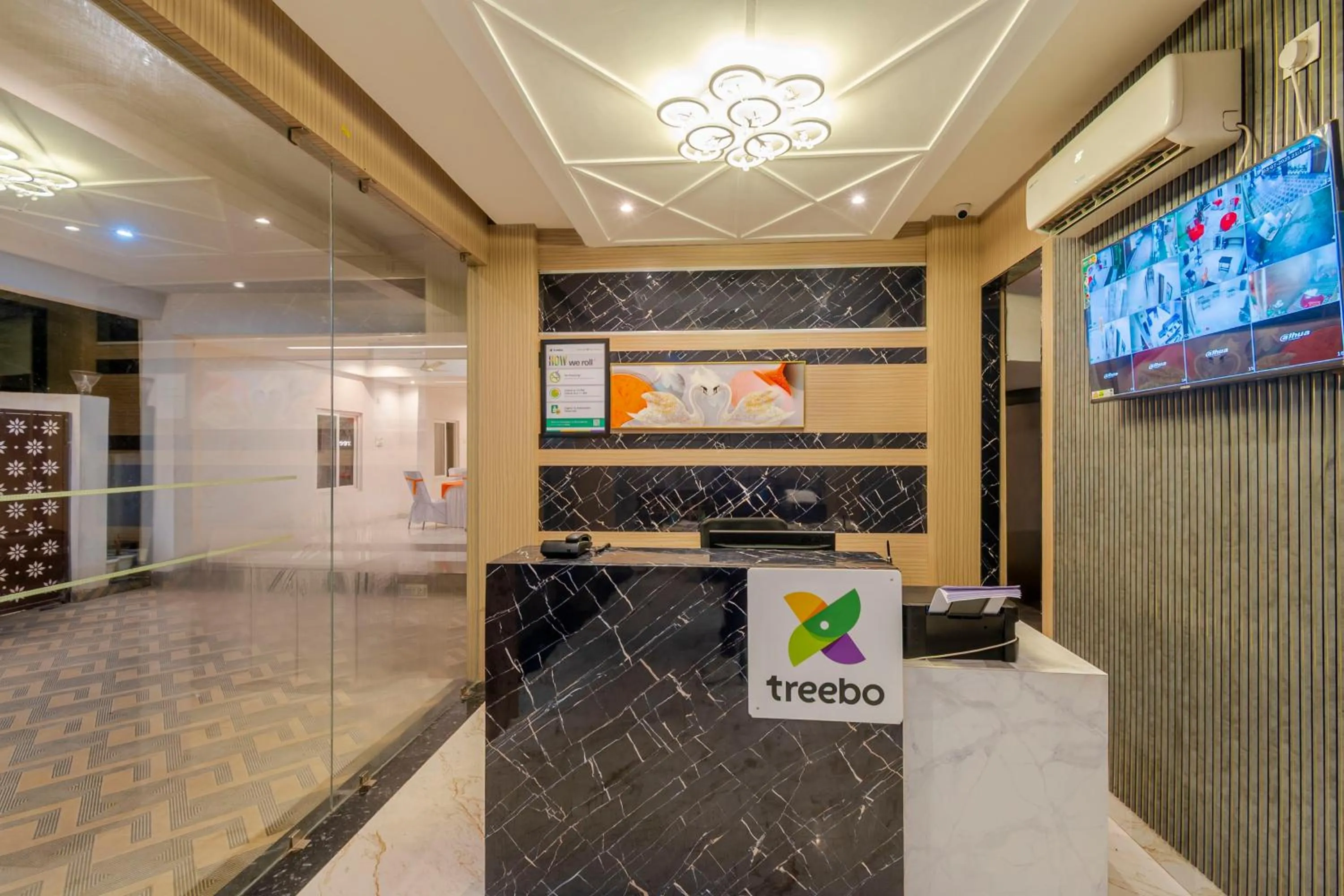 Lobby or reception in Treebo Raj Palace