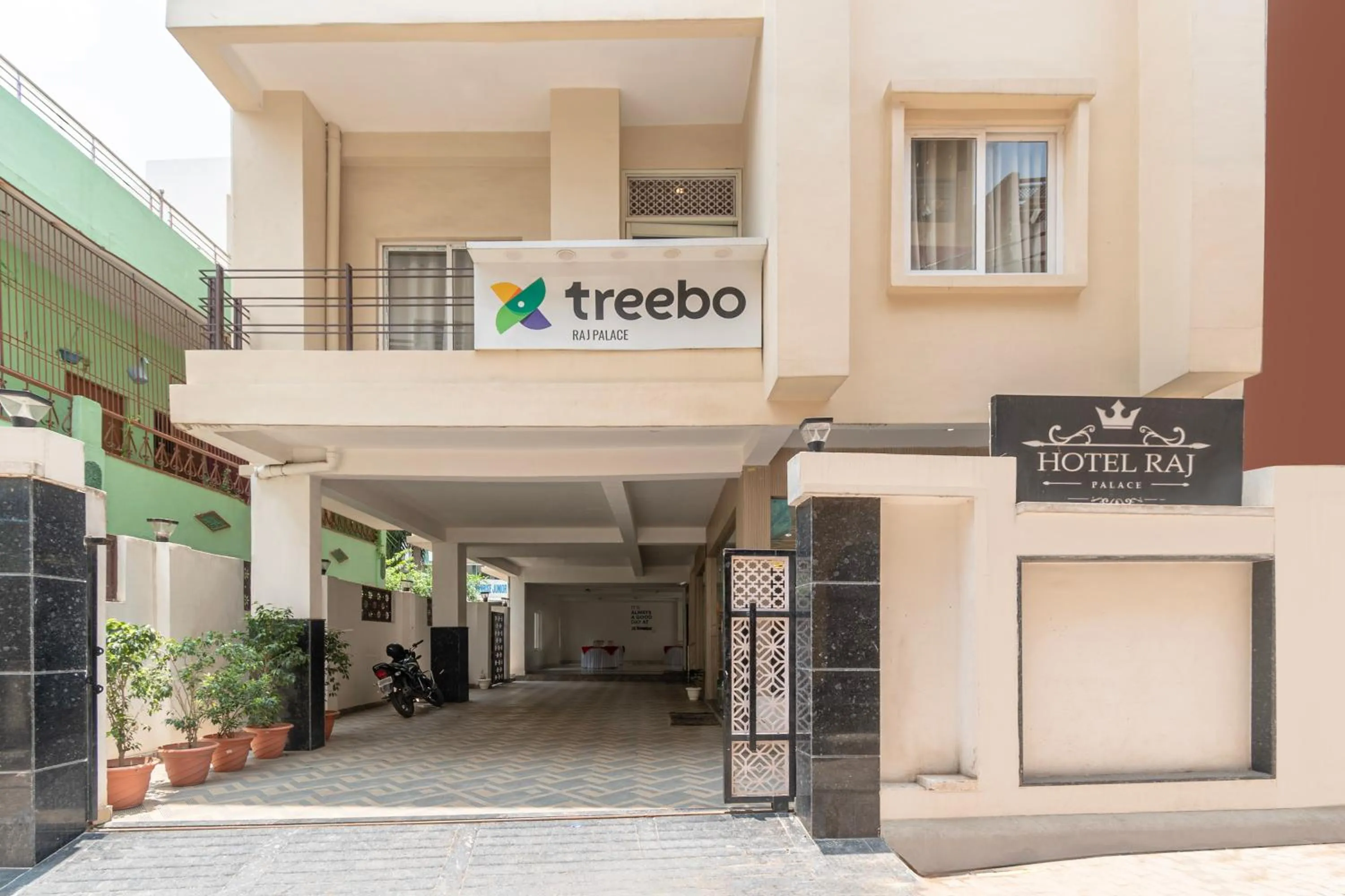 Property building in Treebo Raj Palace