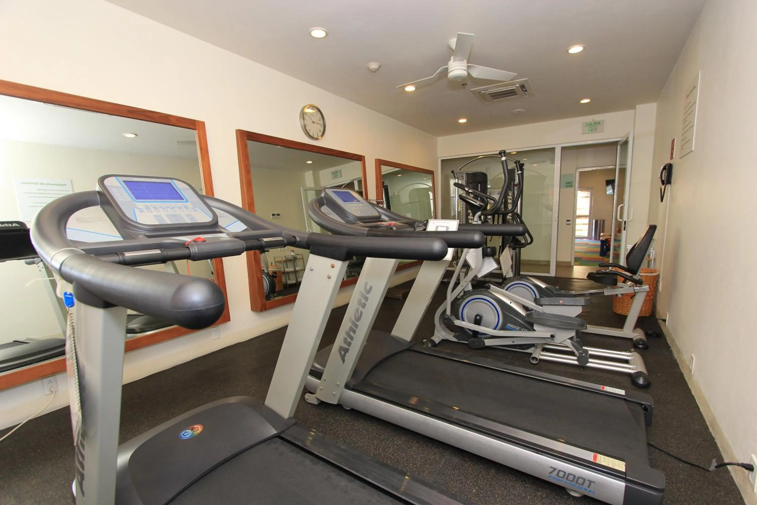 Fitness centre/facilities in Holiday Inn Huatulco by IHG