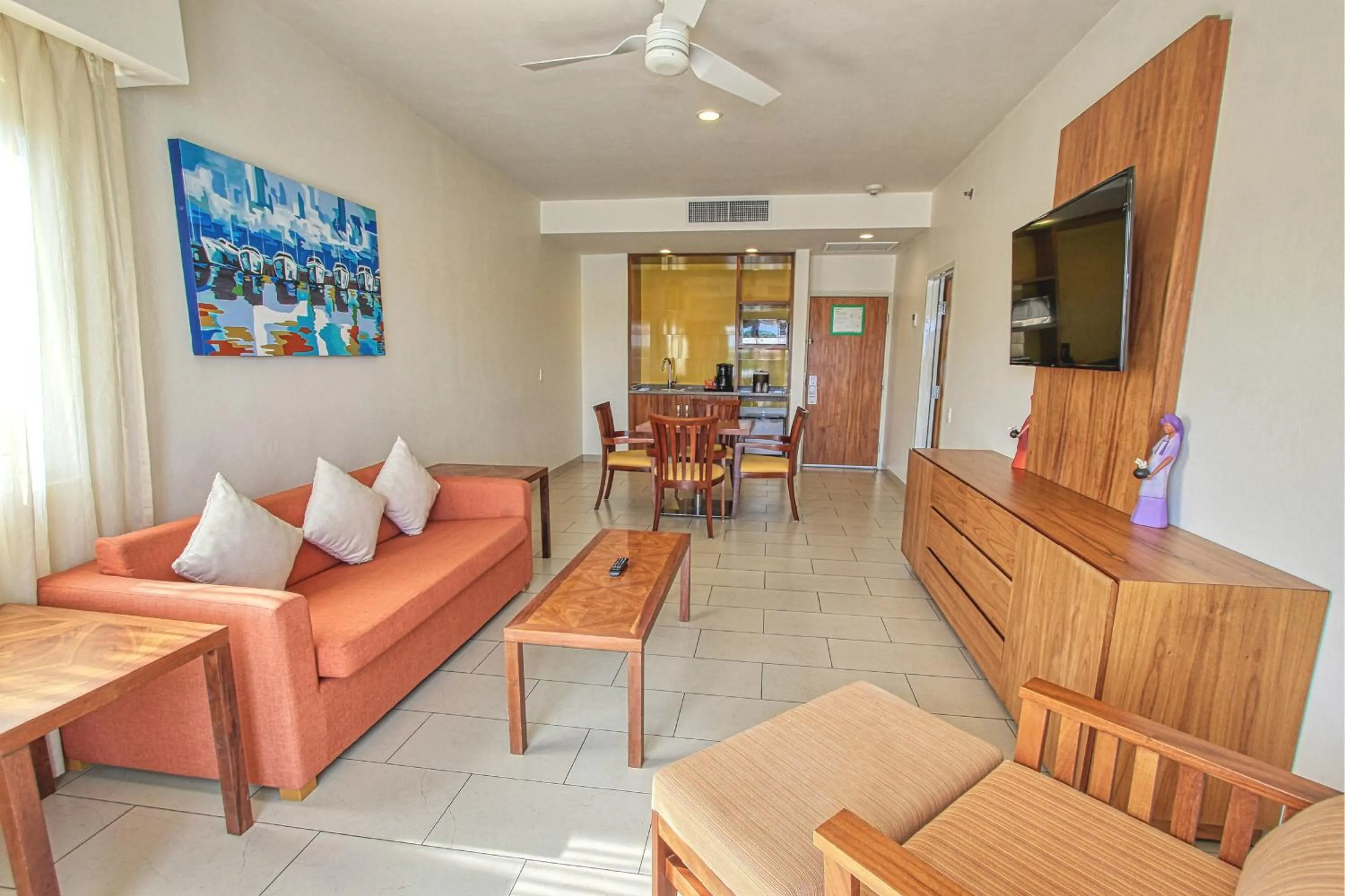 Photo of the whole room in Holiday Inn Huatulco by IHG